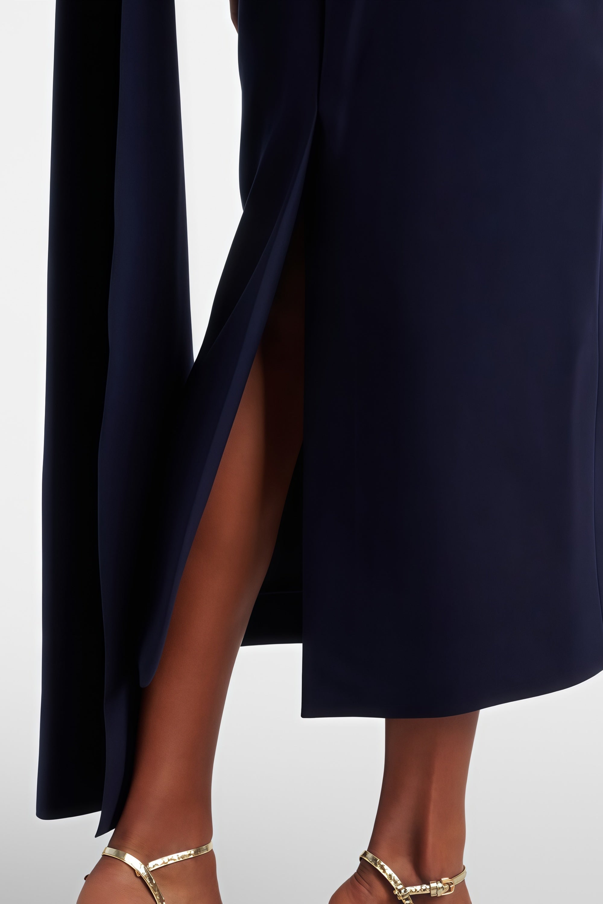 Drapiertes One-Shoulder-Midikleid