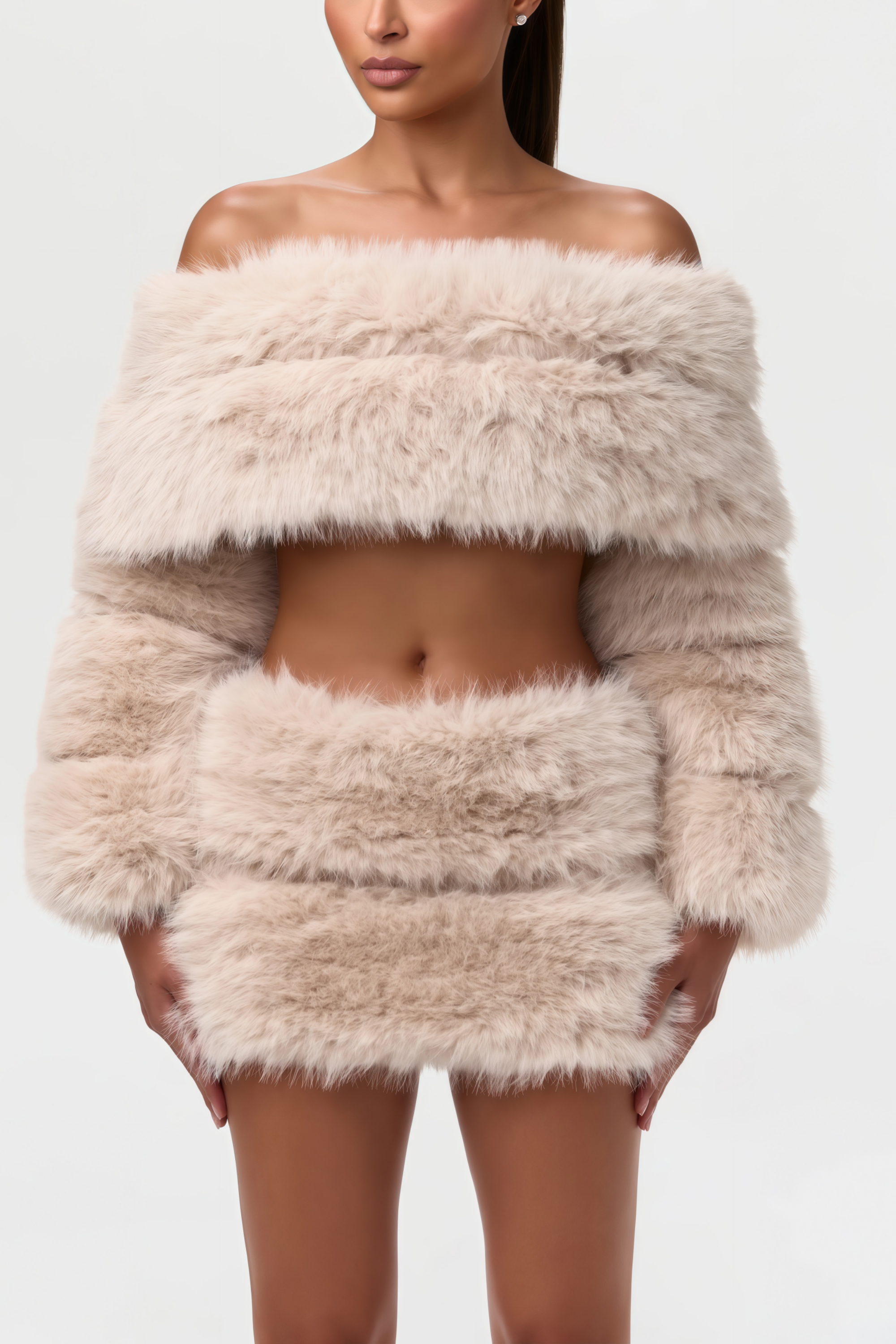 طقم بلوزة وتنورة من الفرو الصناعي بياتريس كاكي