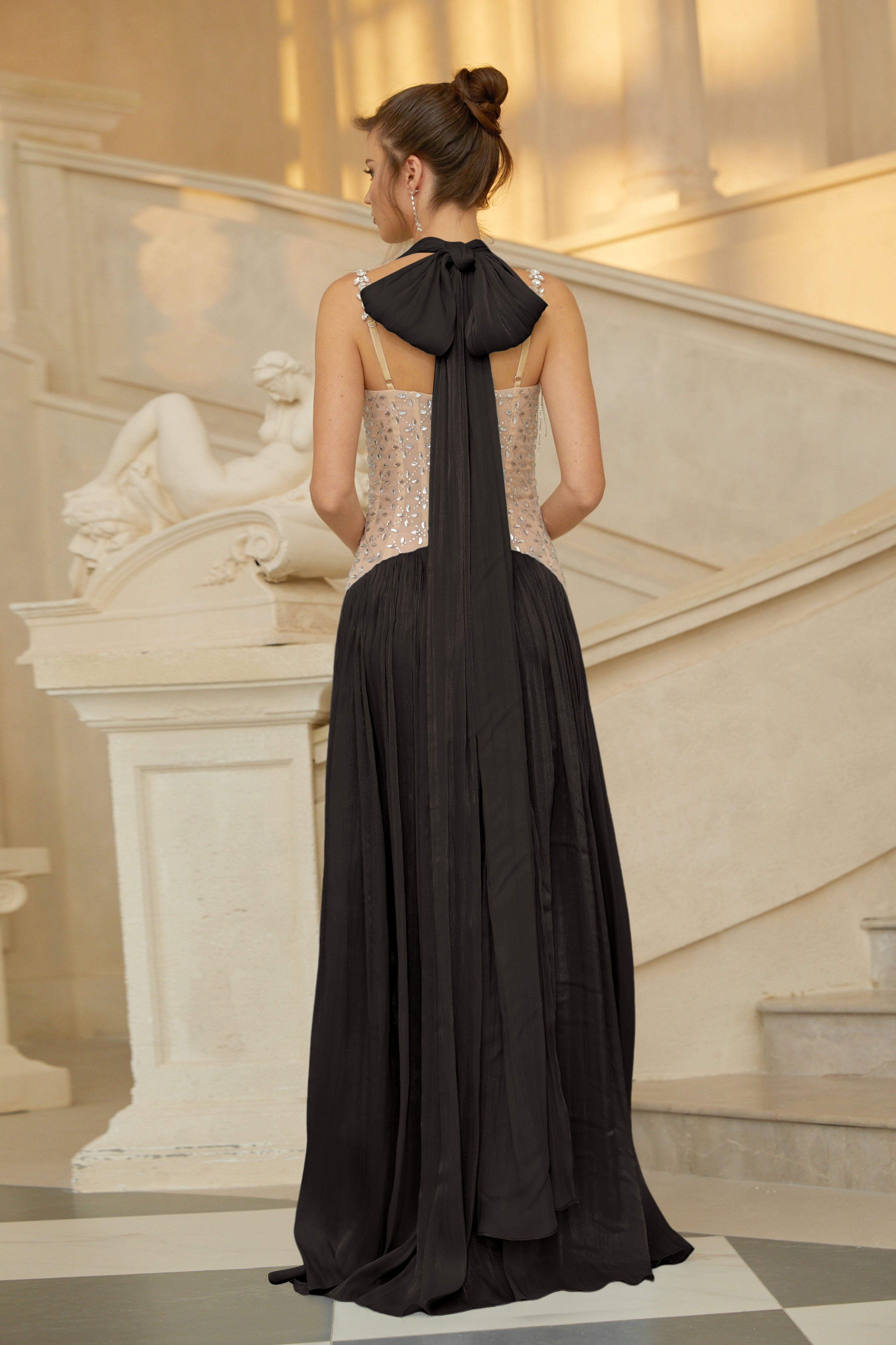 Gwenaëlle Maxikleid mit schwarzen Strass-Besatz