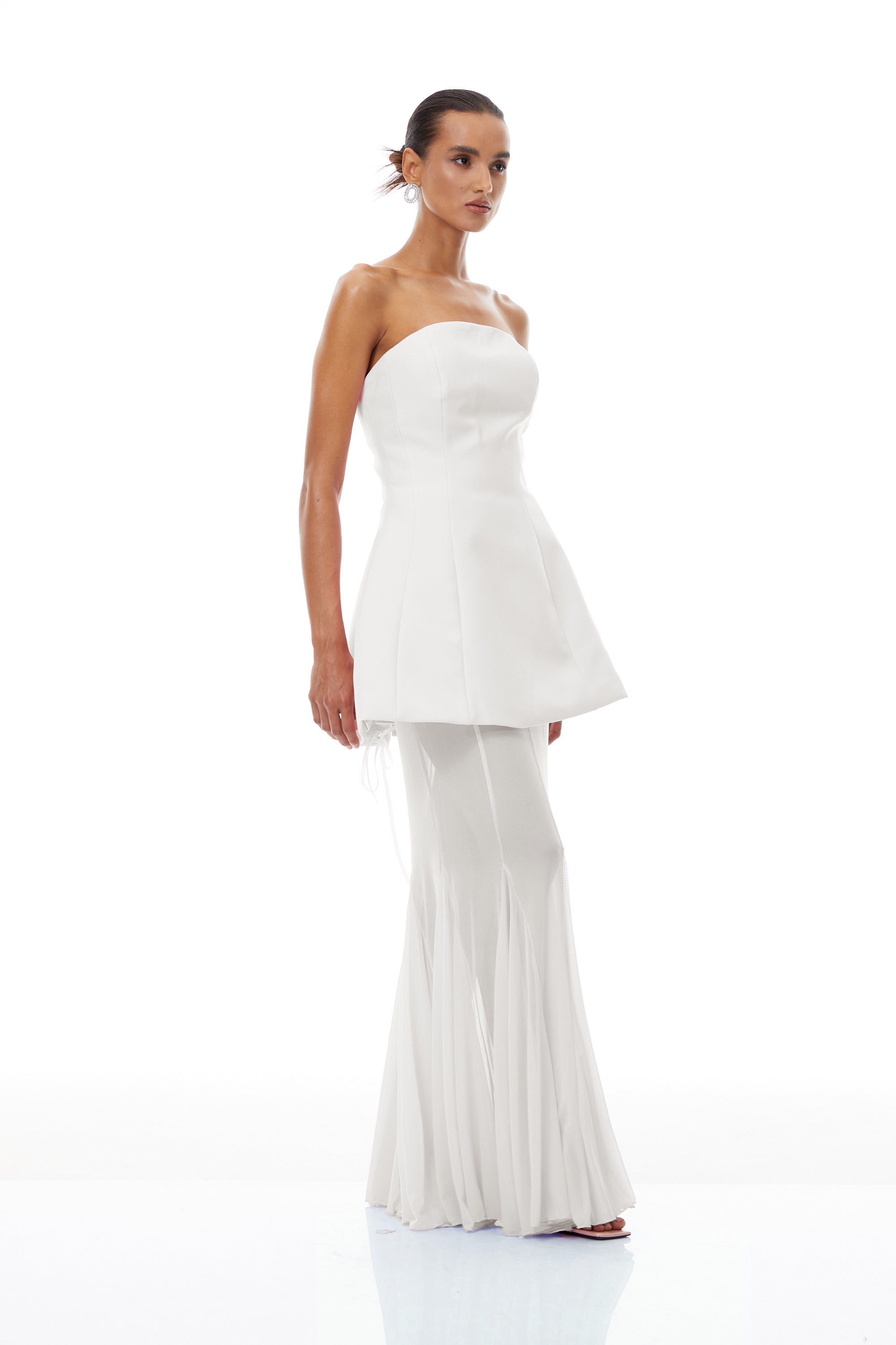 مجموعة فستان كورساج أسود و تنورة شبكية من ميلاني