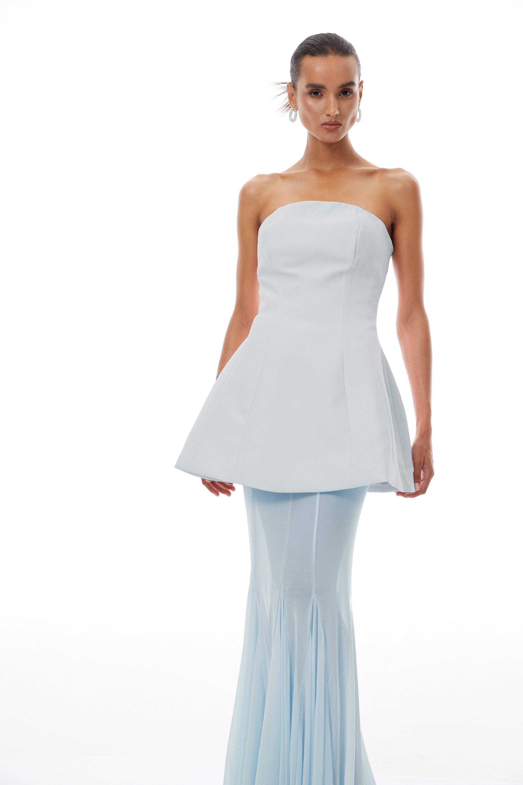 مجموعة فستان كورساج أسود و تنورة شبكية من ميلاني