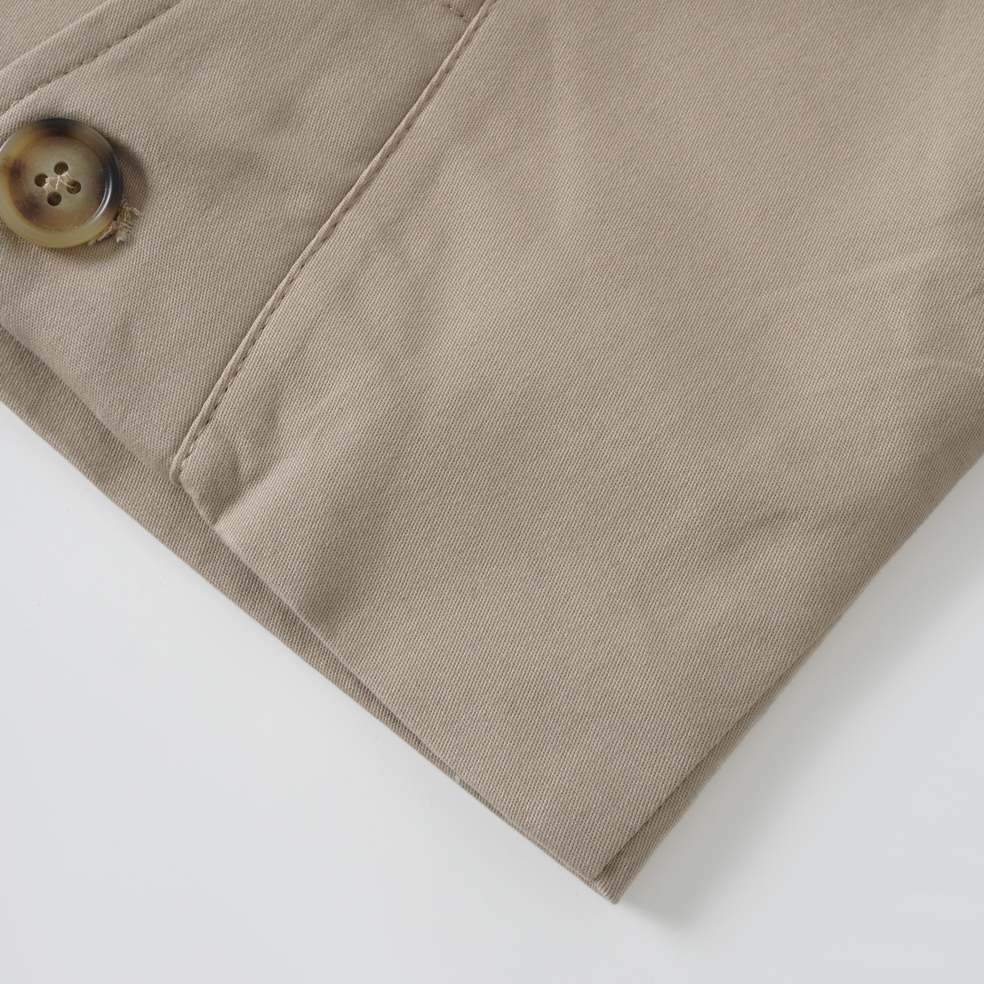 معطف ترينش قصير بلون الكاكي ذو صفين أزرار من ساندرا