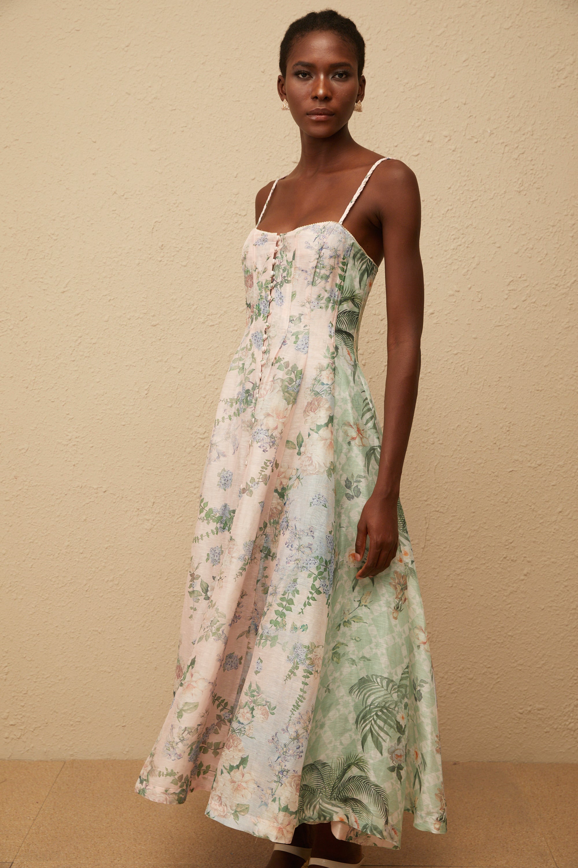 Aurore, Rosa Maxikleid mit Blumenmuster