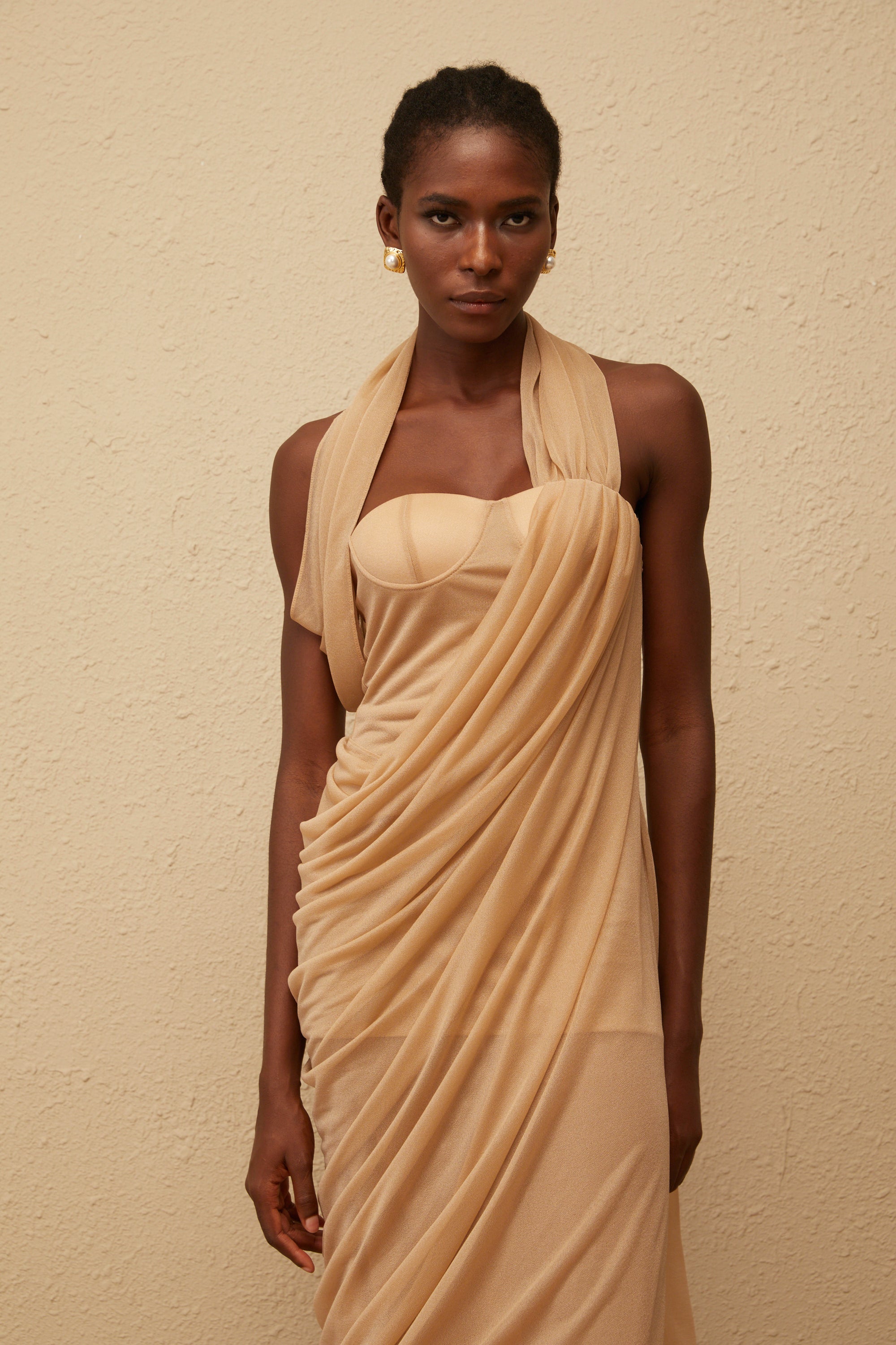 Mielikki Khakifarbenes, asymmetrisches Midikleid mit Tülleinsatz