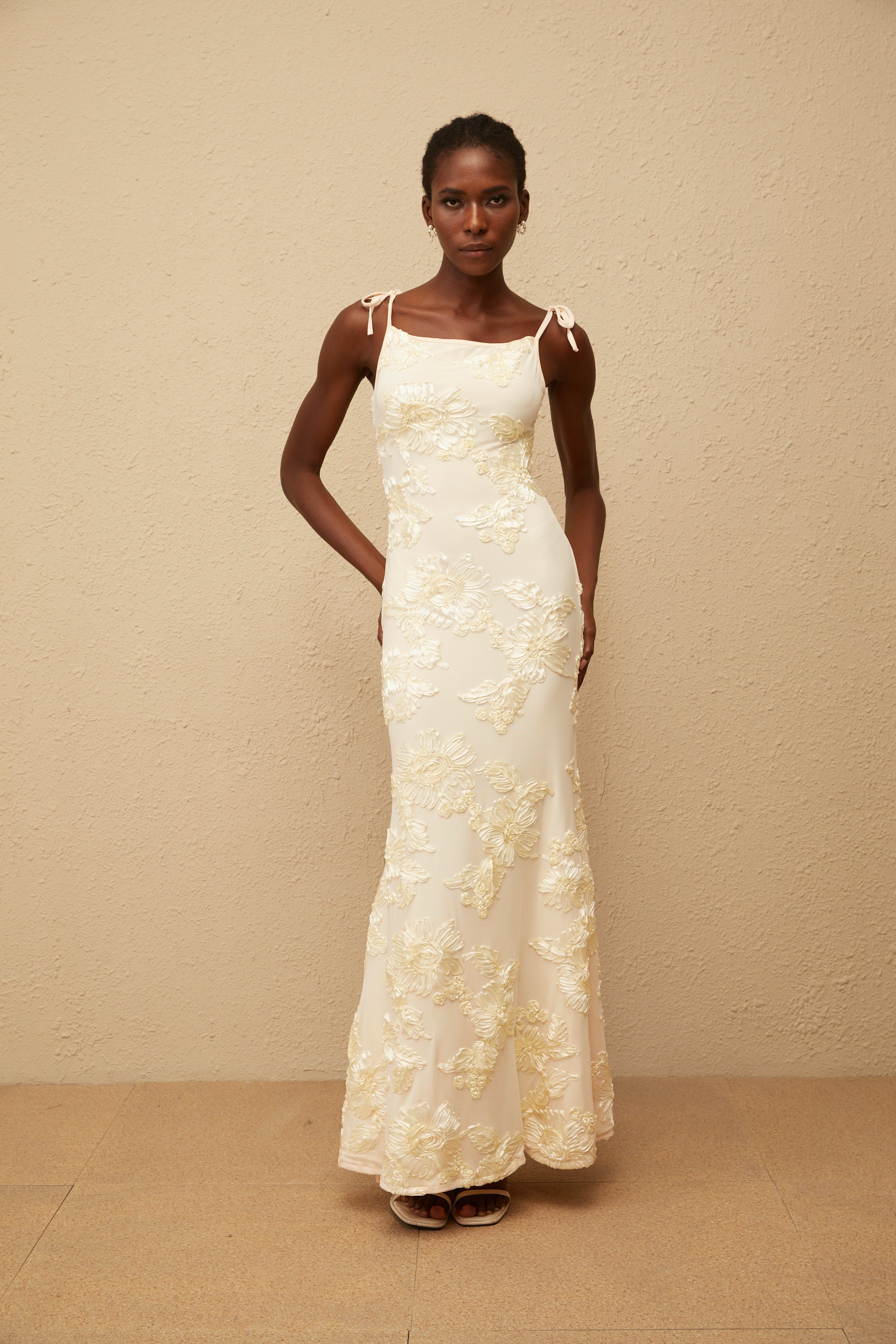 Énigme Neutral Jacquard Floral Maxi Dress (Final Sale-US Only)