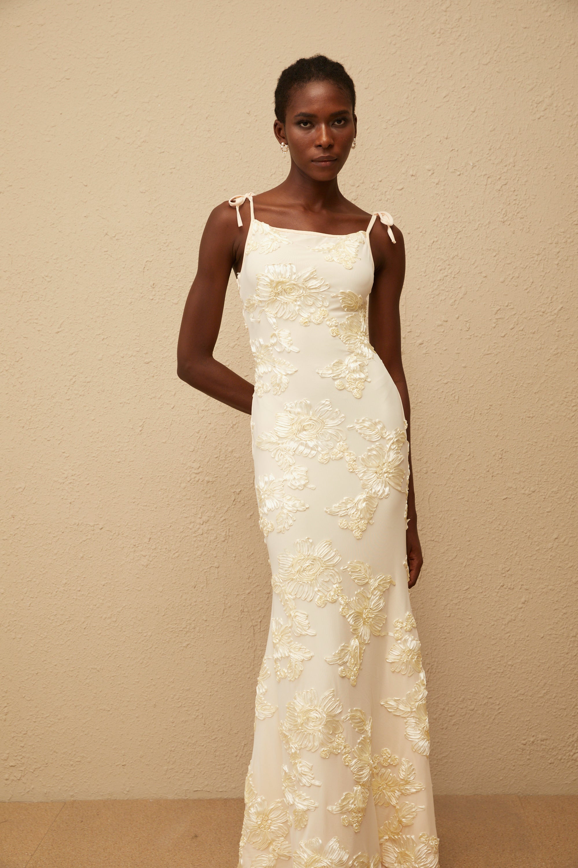 Énigme Neutral Jacquard Floral Maxi Dress (Final Sale-US Only)