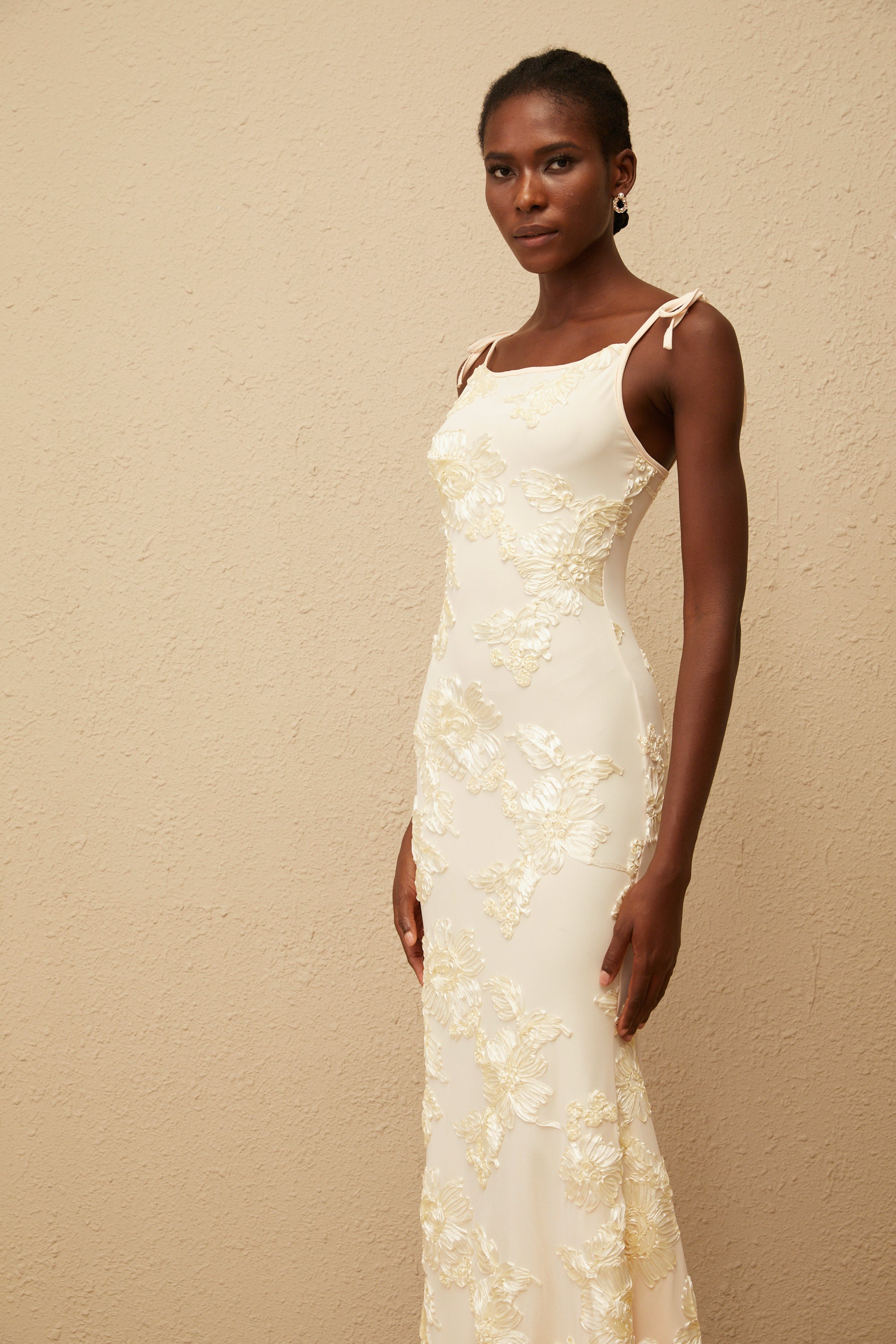 Énigme Neutral Jacquard Floral Maxi Dress (Final Sale-US Only)