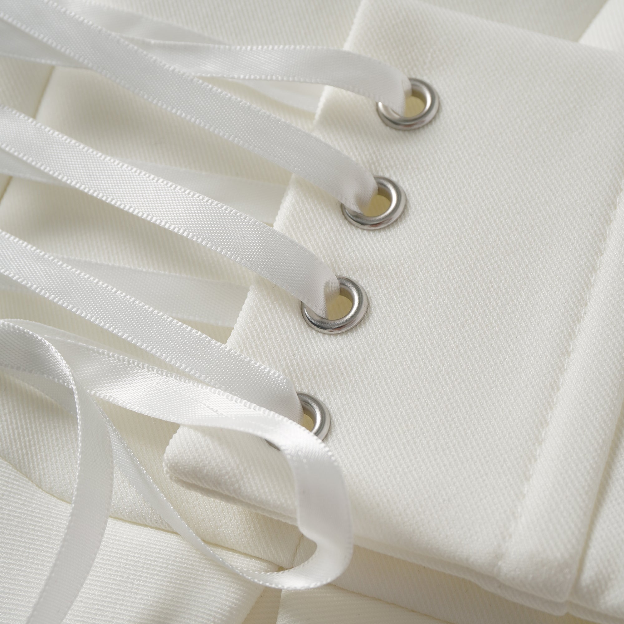 Inmaculada – Weißes Mini-Blazerkleid mit Stäbchen-Oberteil