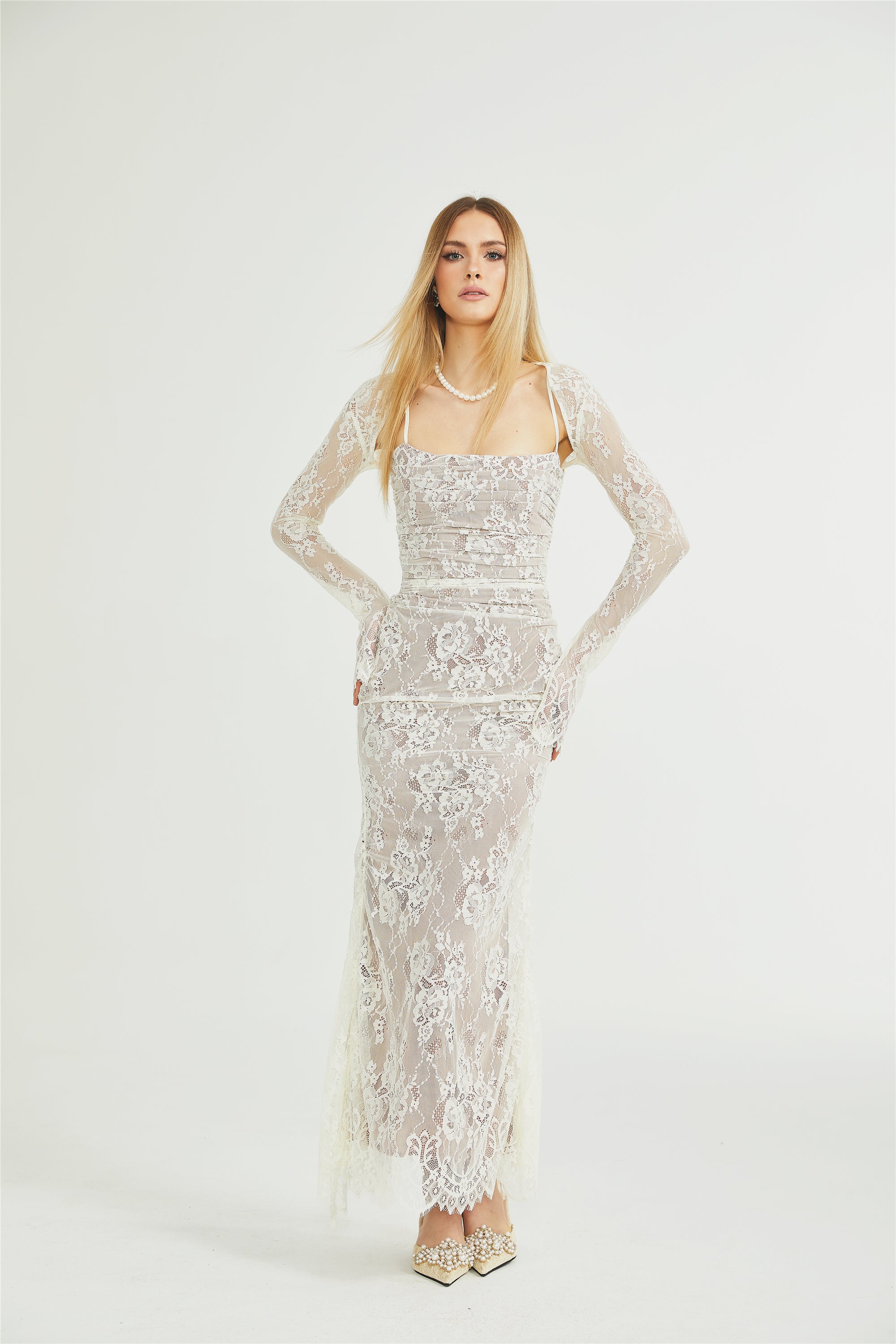 Valérie white lace maxi dress