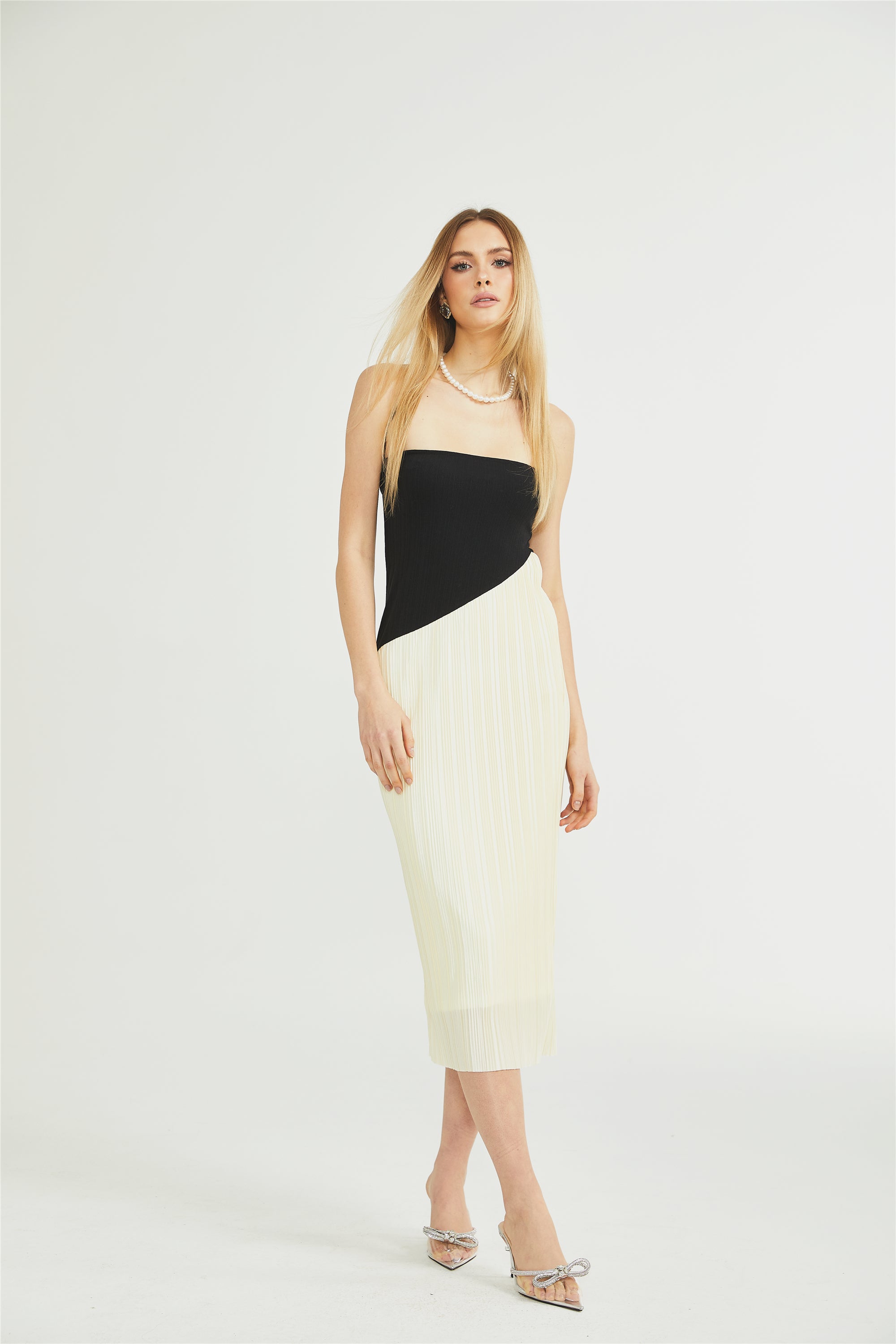 Giverny halterneck fitted midi dress