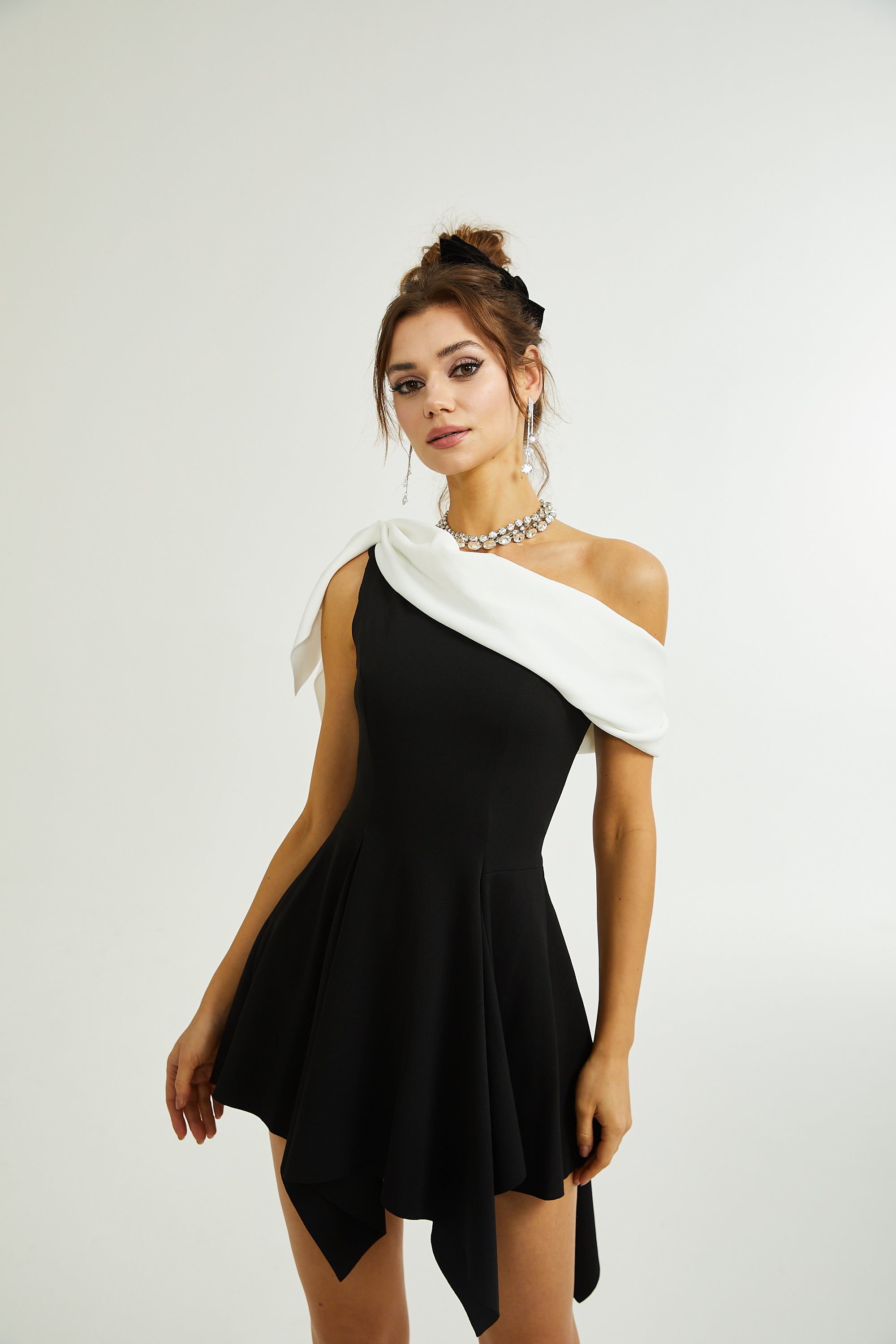 Émeline asymmetric mini dress