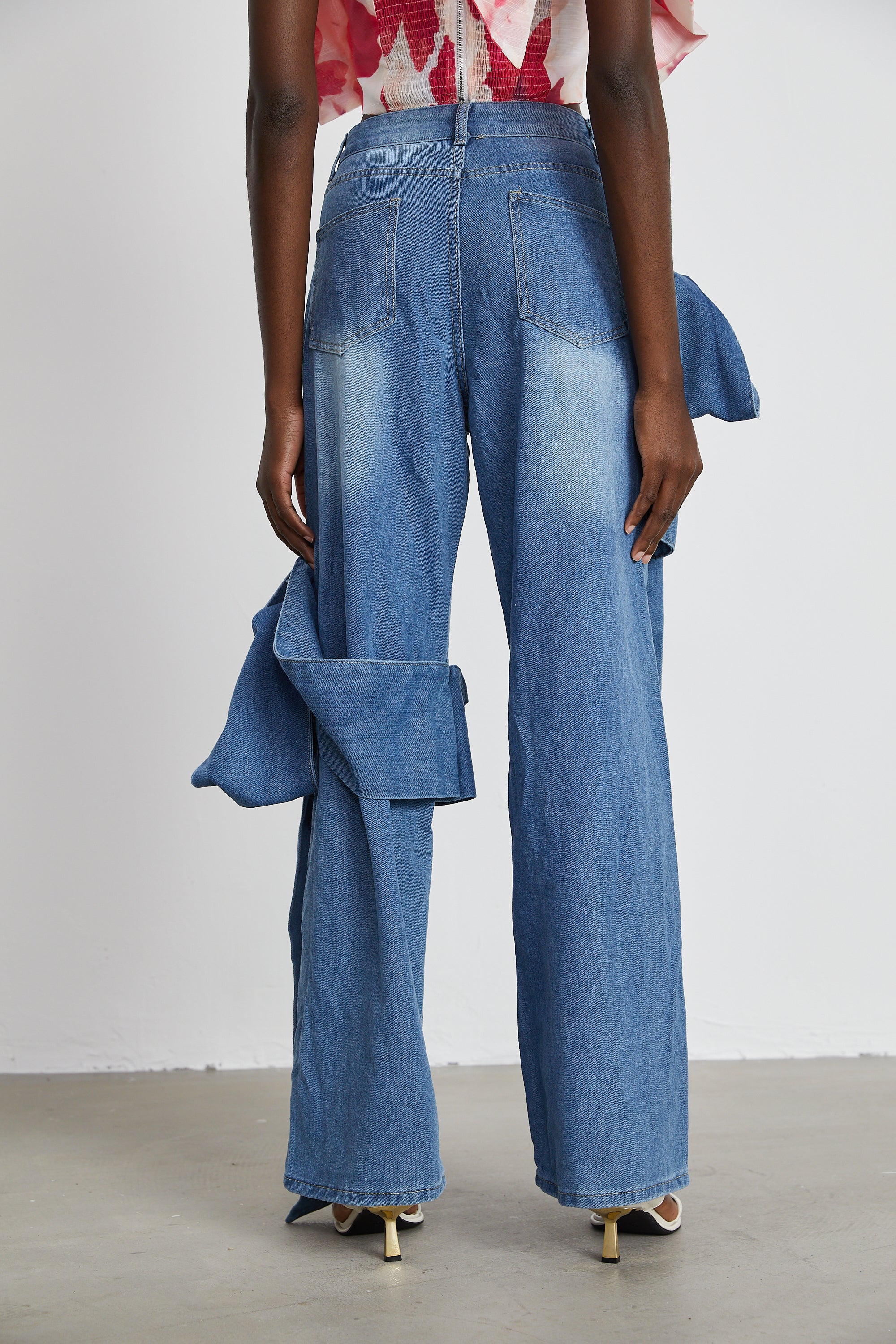 Ysabella bow-detail wide-leg jeans