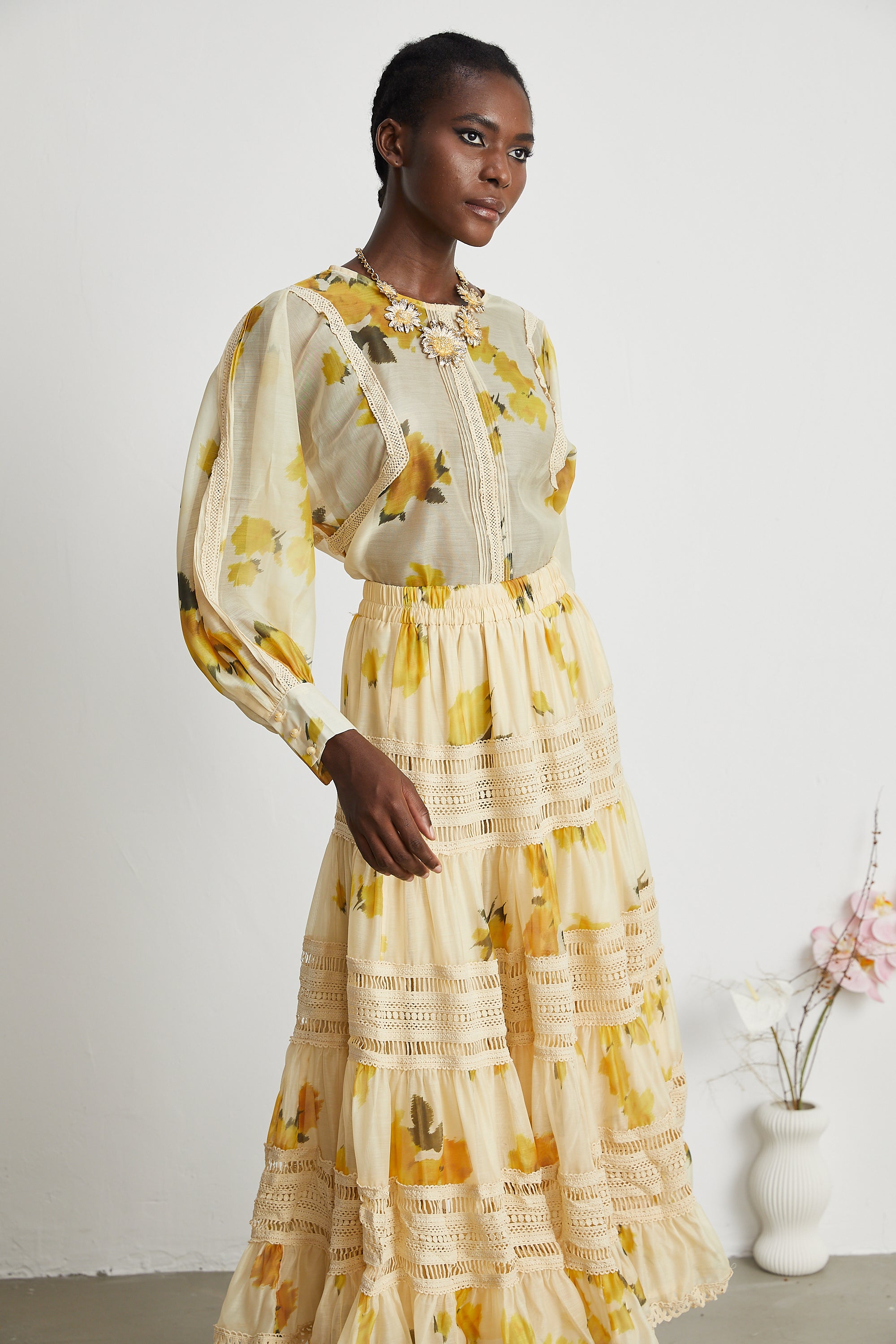 Éva yellow floral-print blouse & skirt matching set