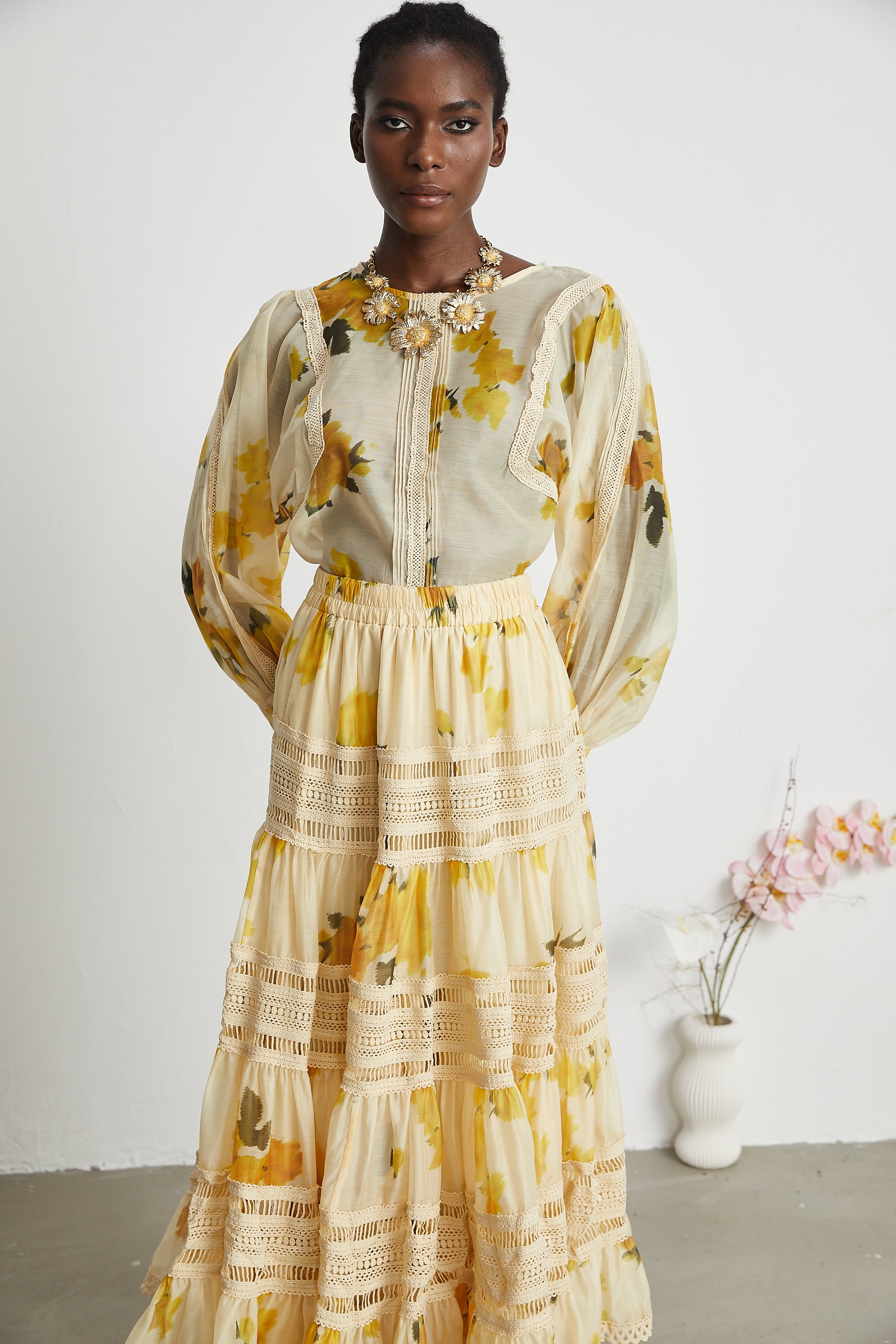 Éva yellow floral-print blouse & skirt matching set