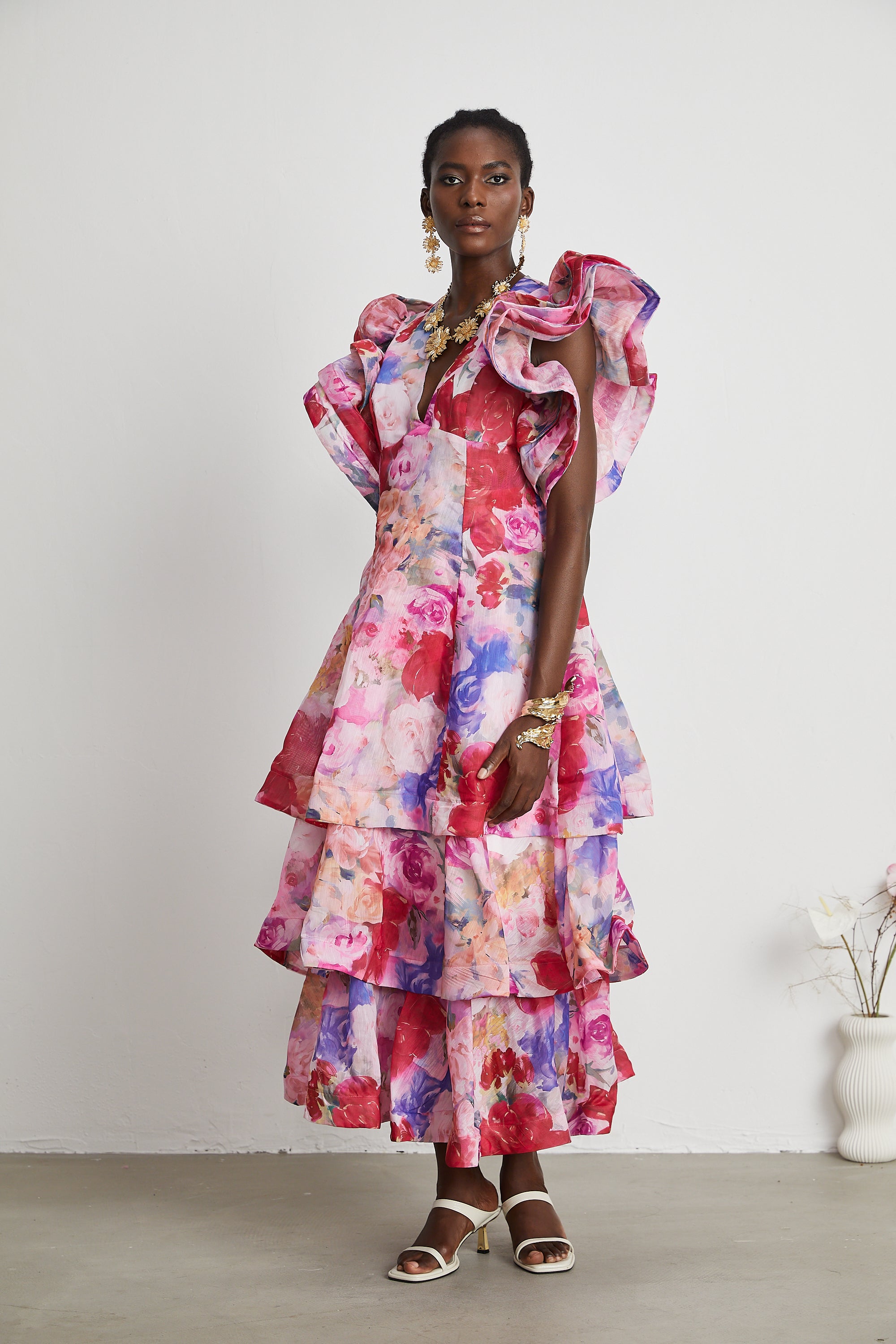 Élodie floral-print ruffled gown