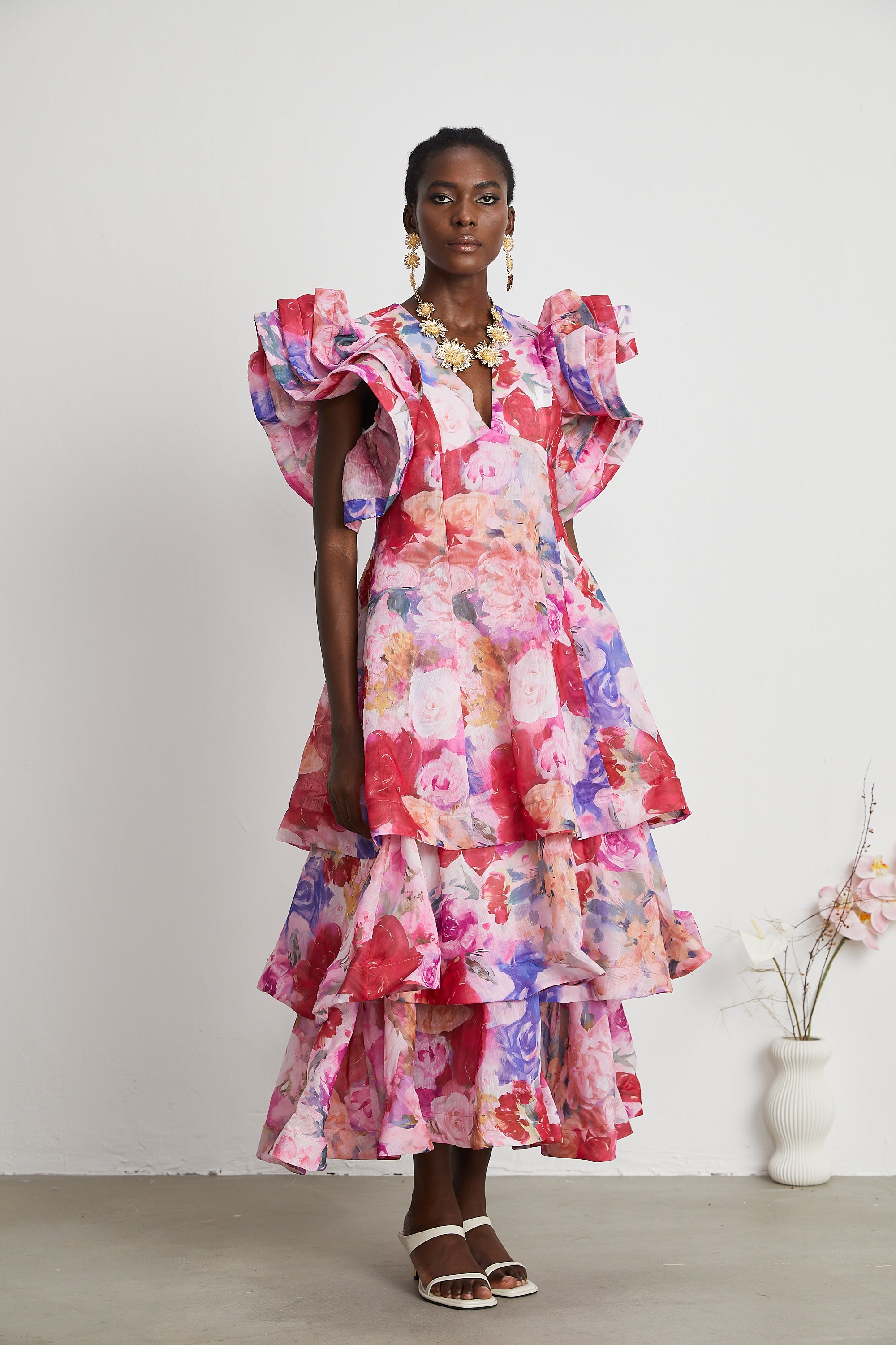 Élodie floral-print ruffled gown