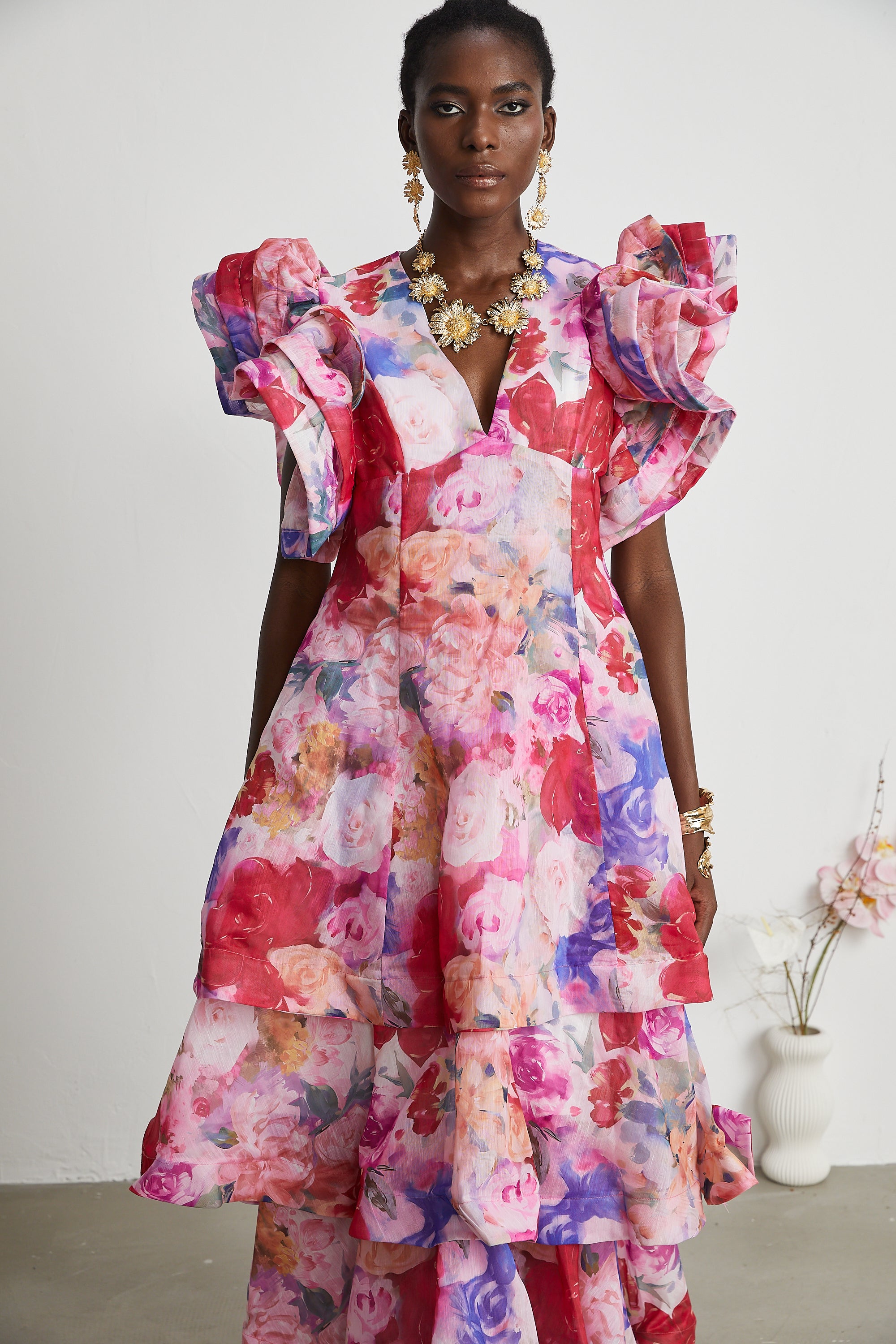 Élodie floral-print ruffled gown