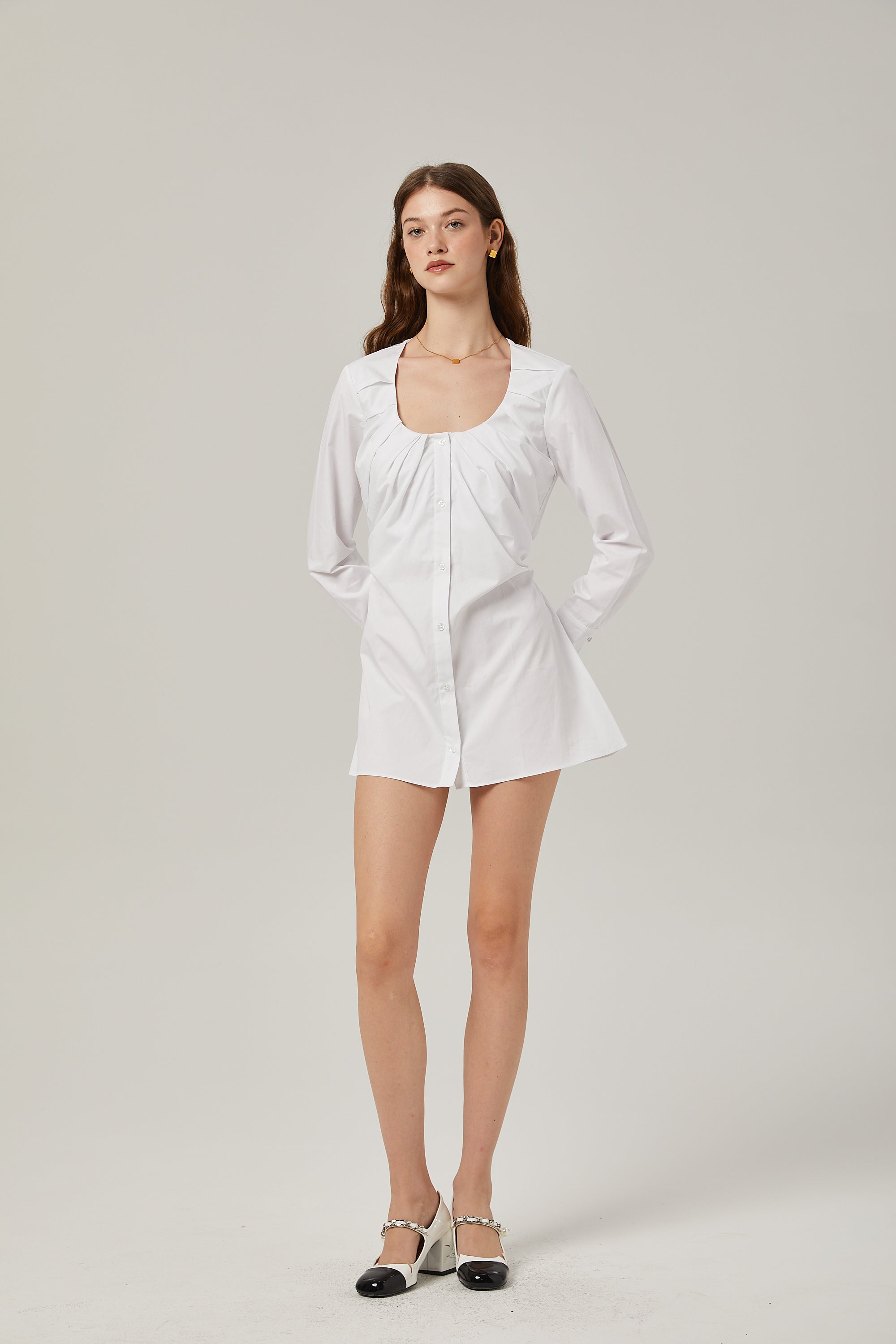 Dina pleat-detail shirt dress