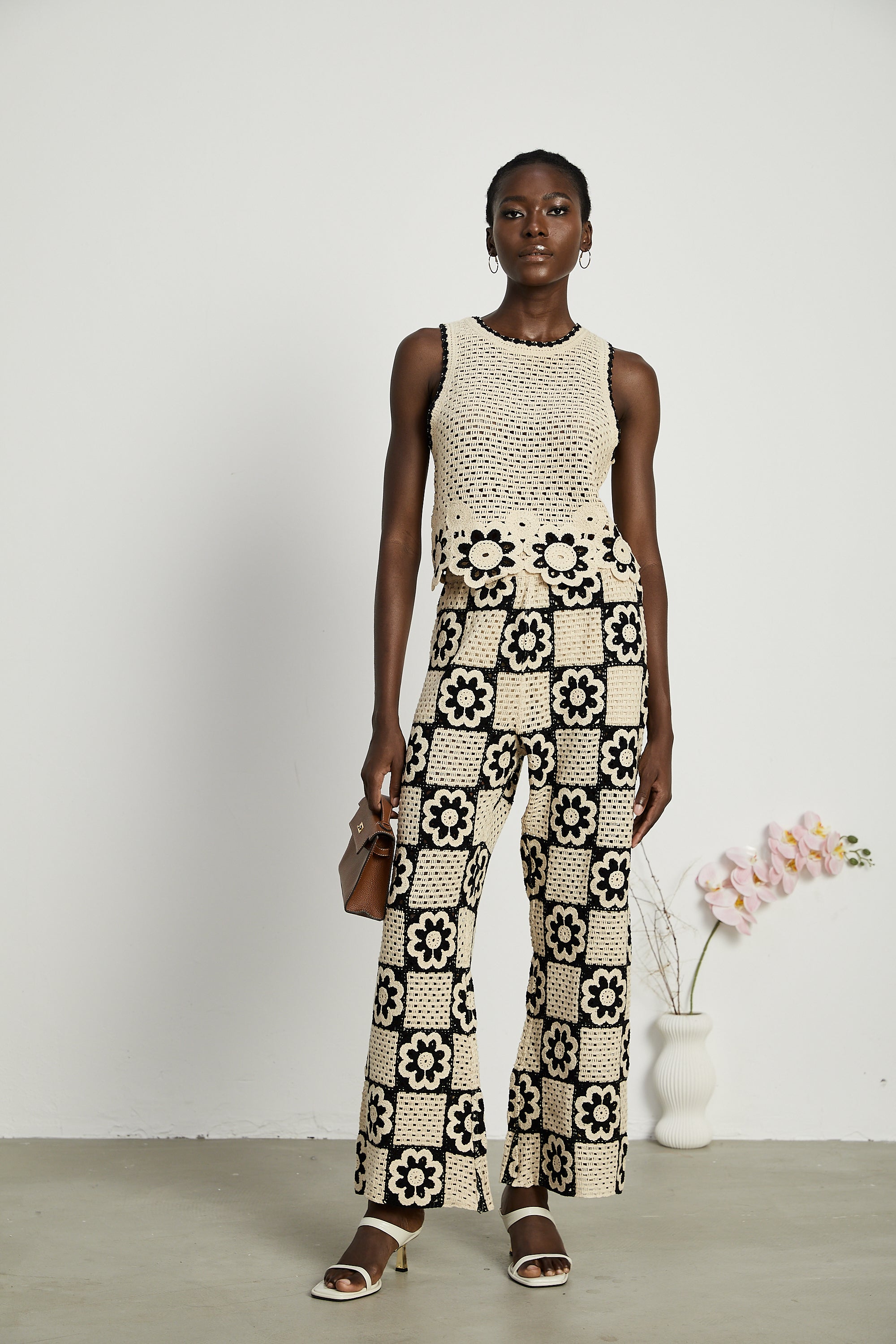 Léna crocheted flower-pattern top & trousers matching set