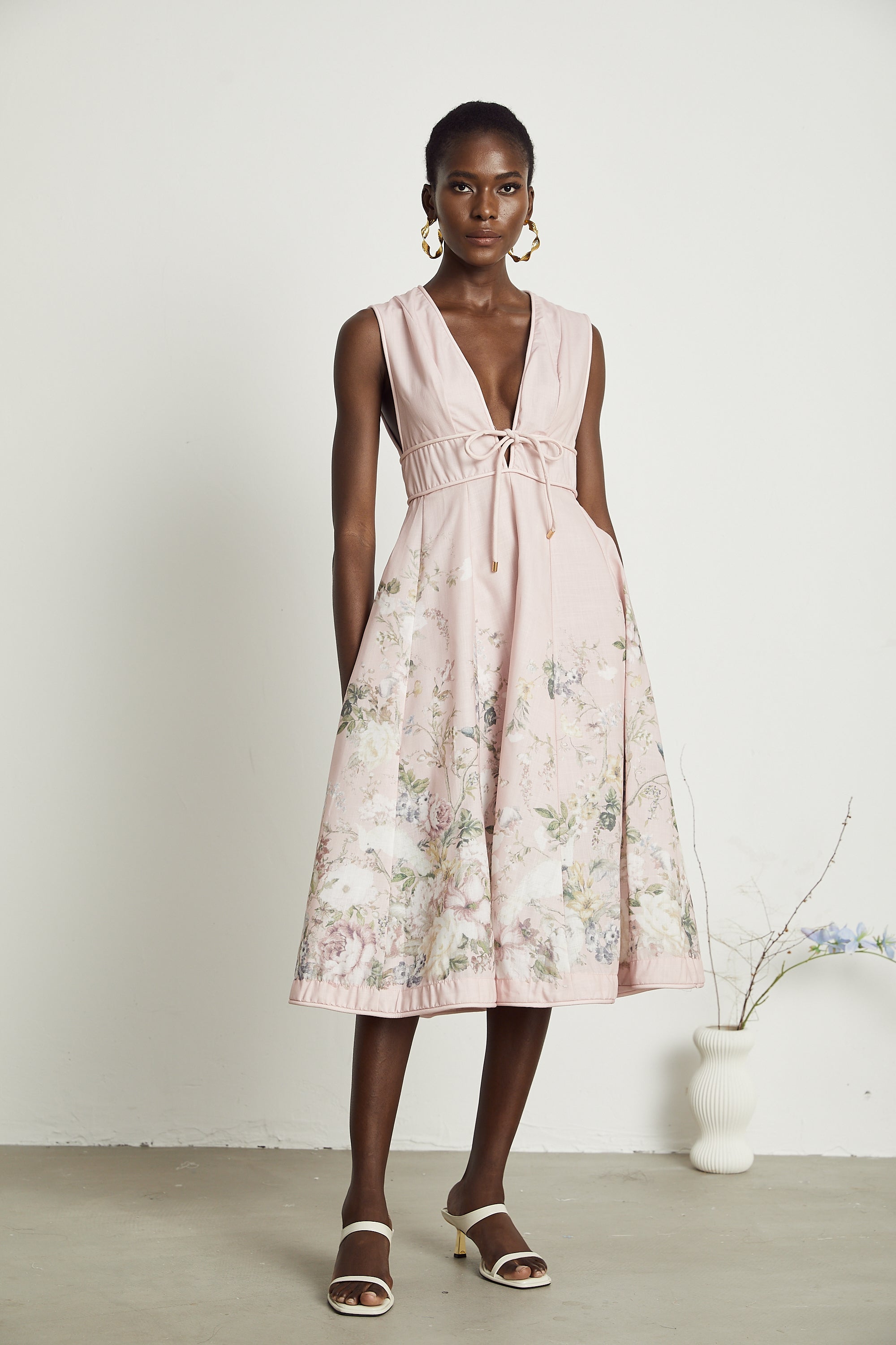 Sonia floral-print sleeveless midi dress in Pink