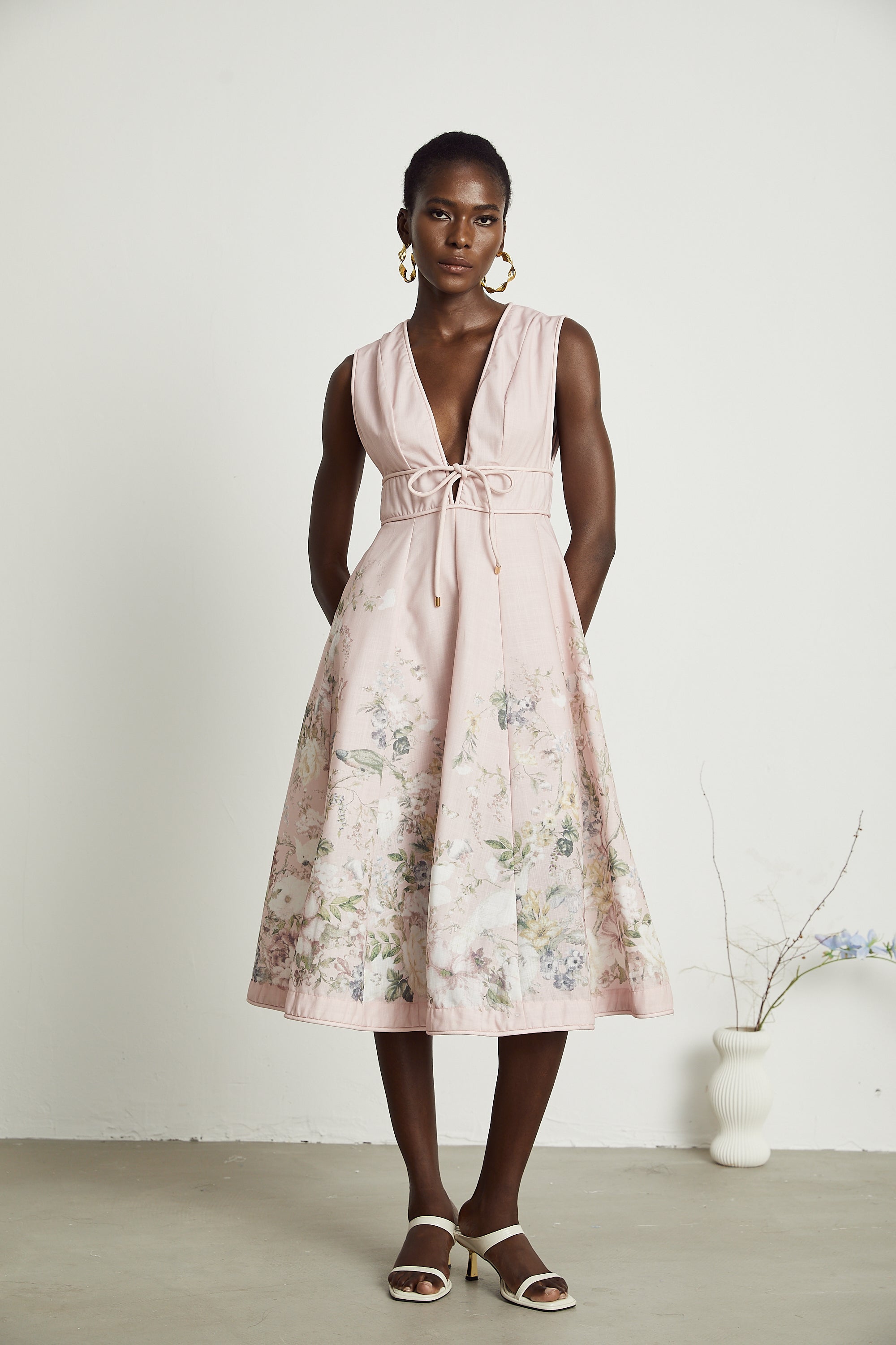 Sonia floral-print sleeveless midi dress in Pink