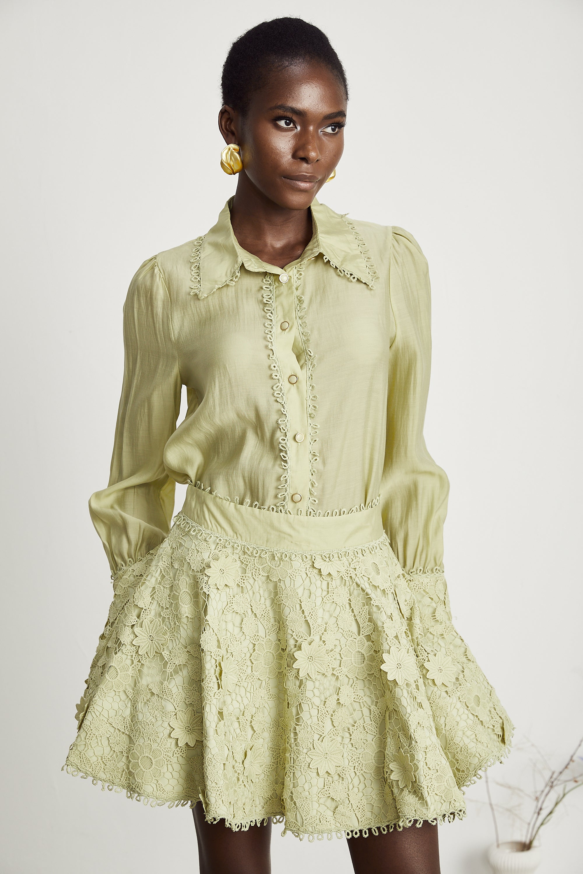 Hélène floral embroidered shirt & skirt matching set