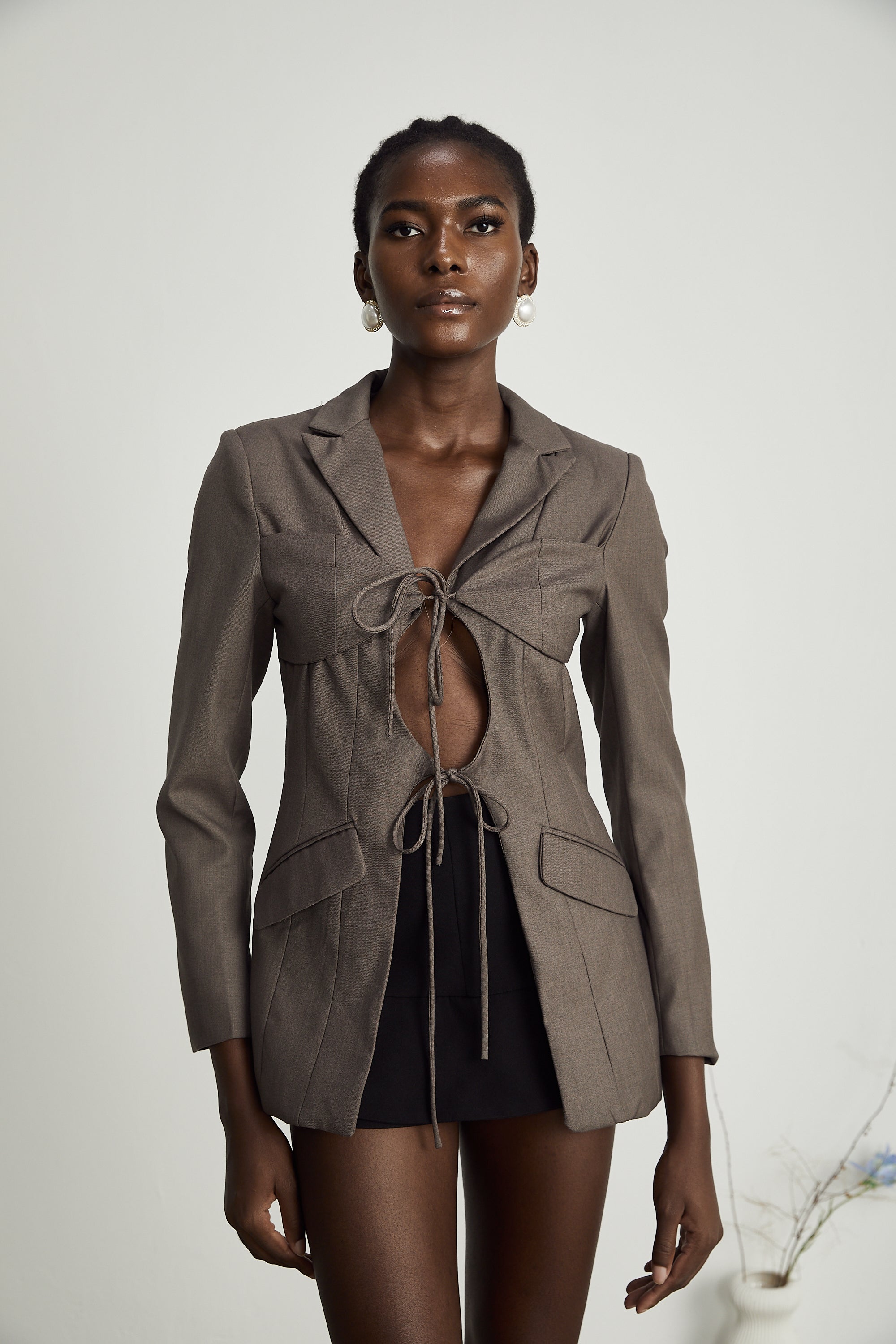 Solange tie-up design blazer