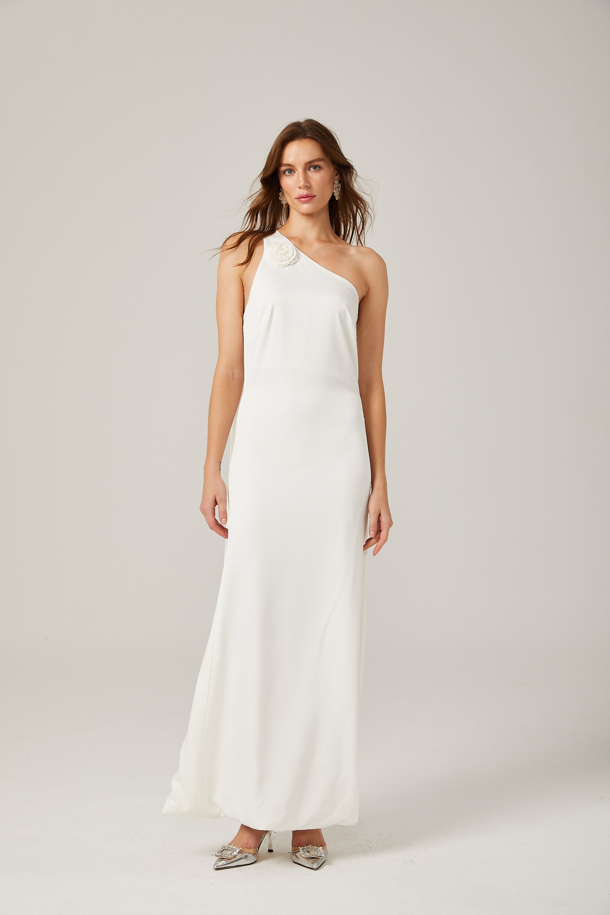 Sophie white floral-appliqué ribbon-design maxi dress