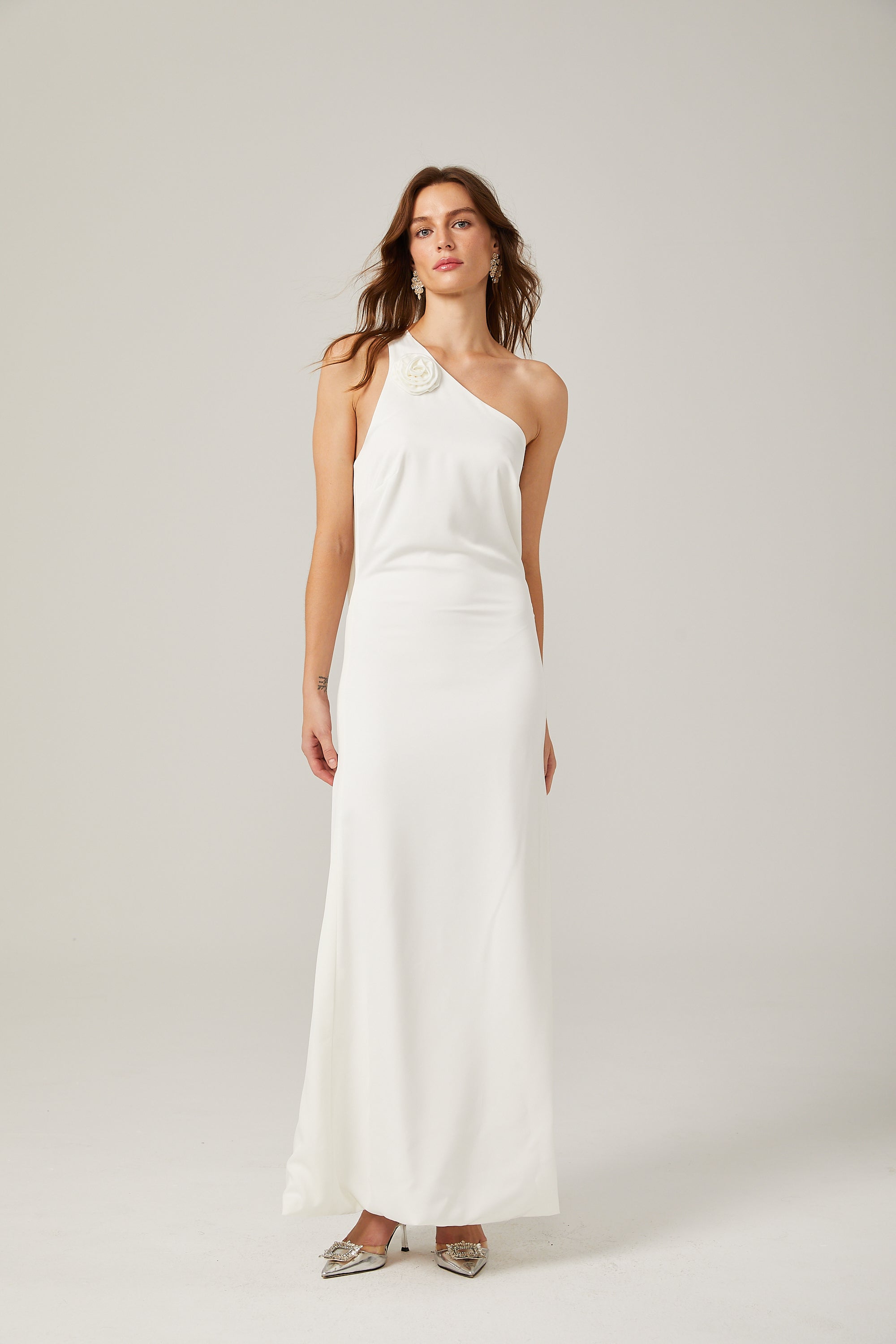 Sophie white floral-appliqué ribbon-design maxi dress