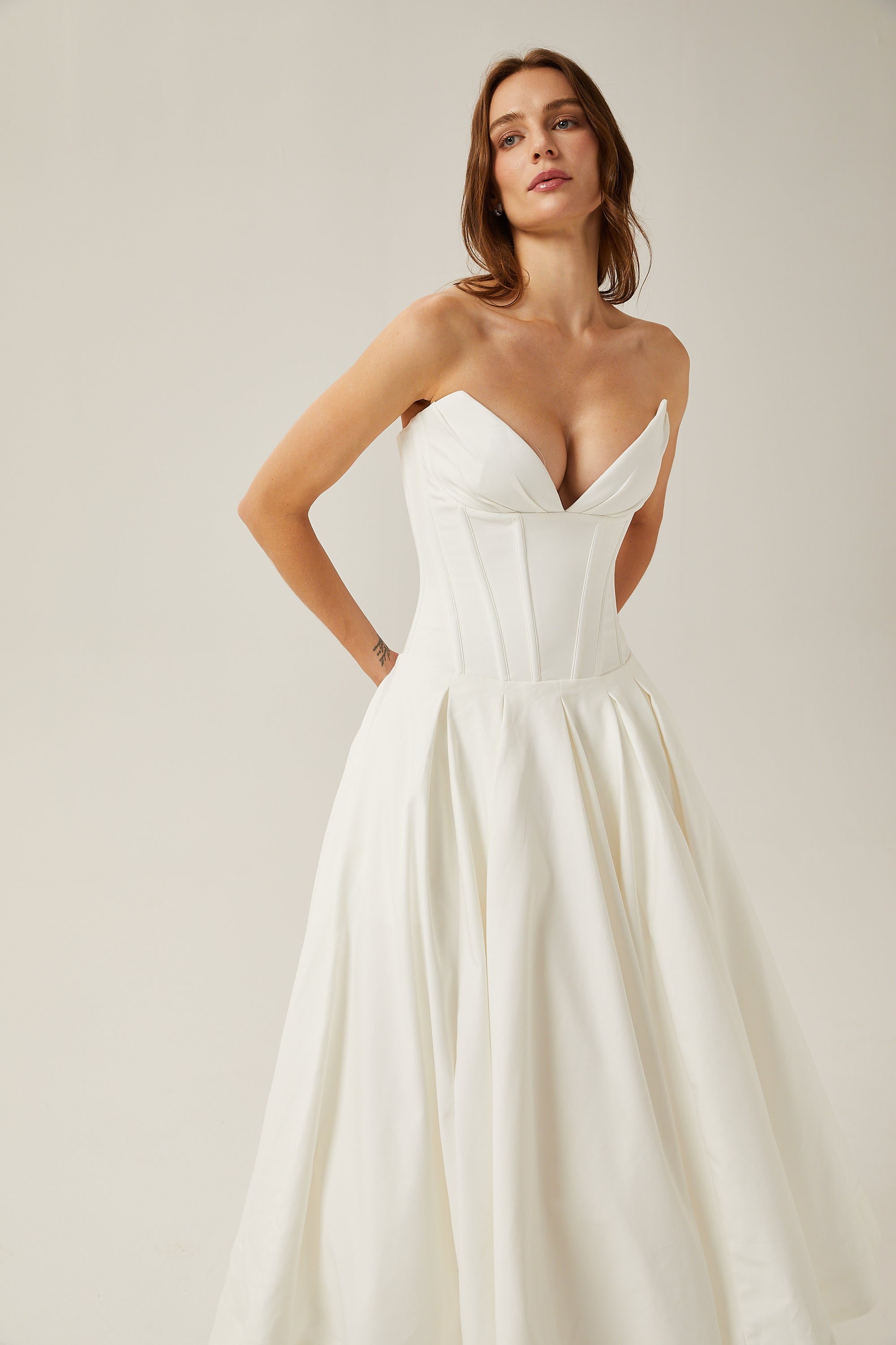 Katherine off-shoulder corset midi dress in White