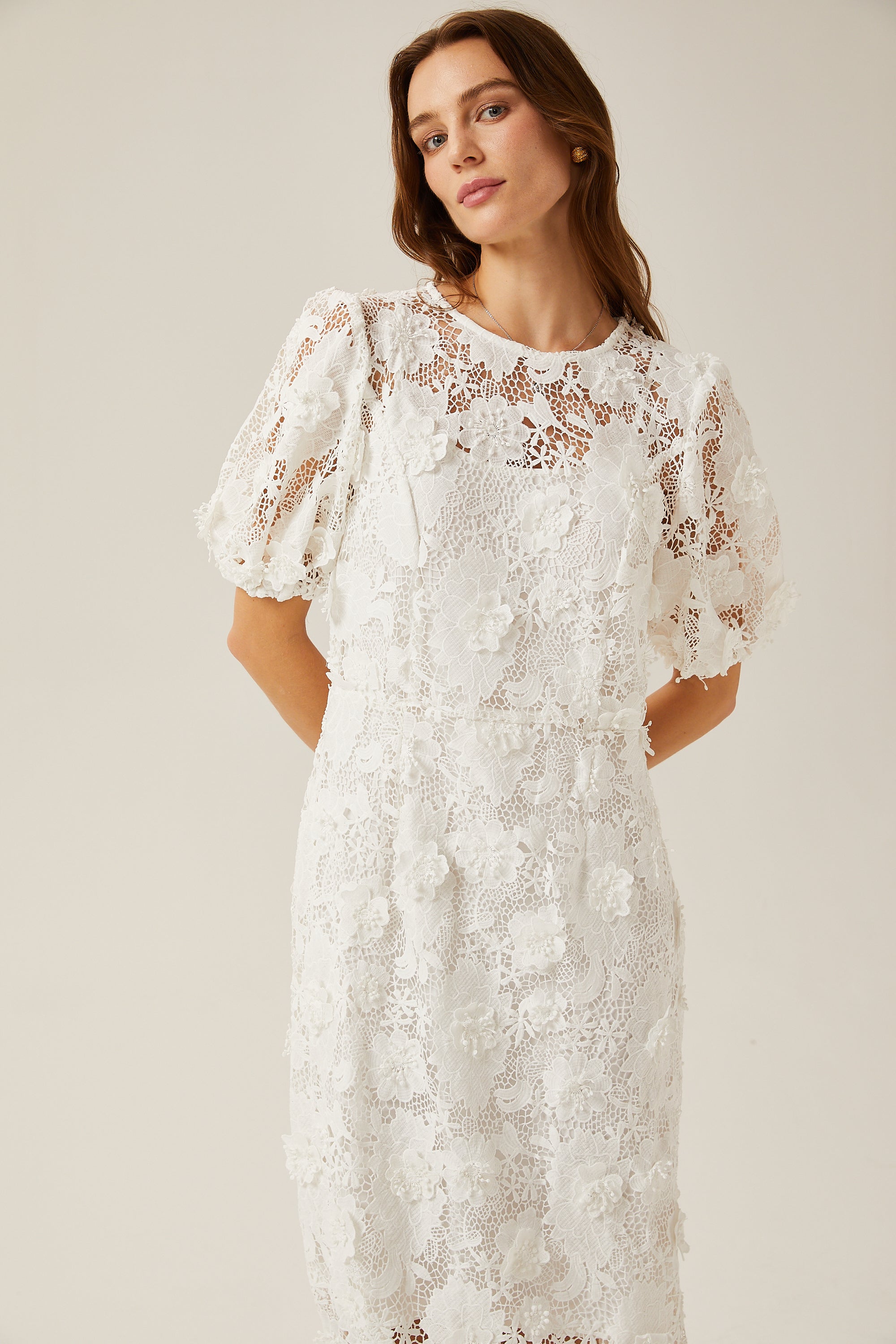 Valérie white floral lace midi dress