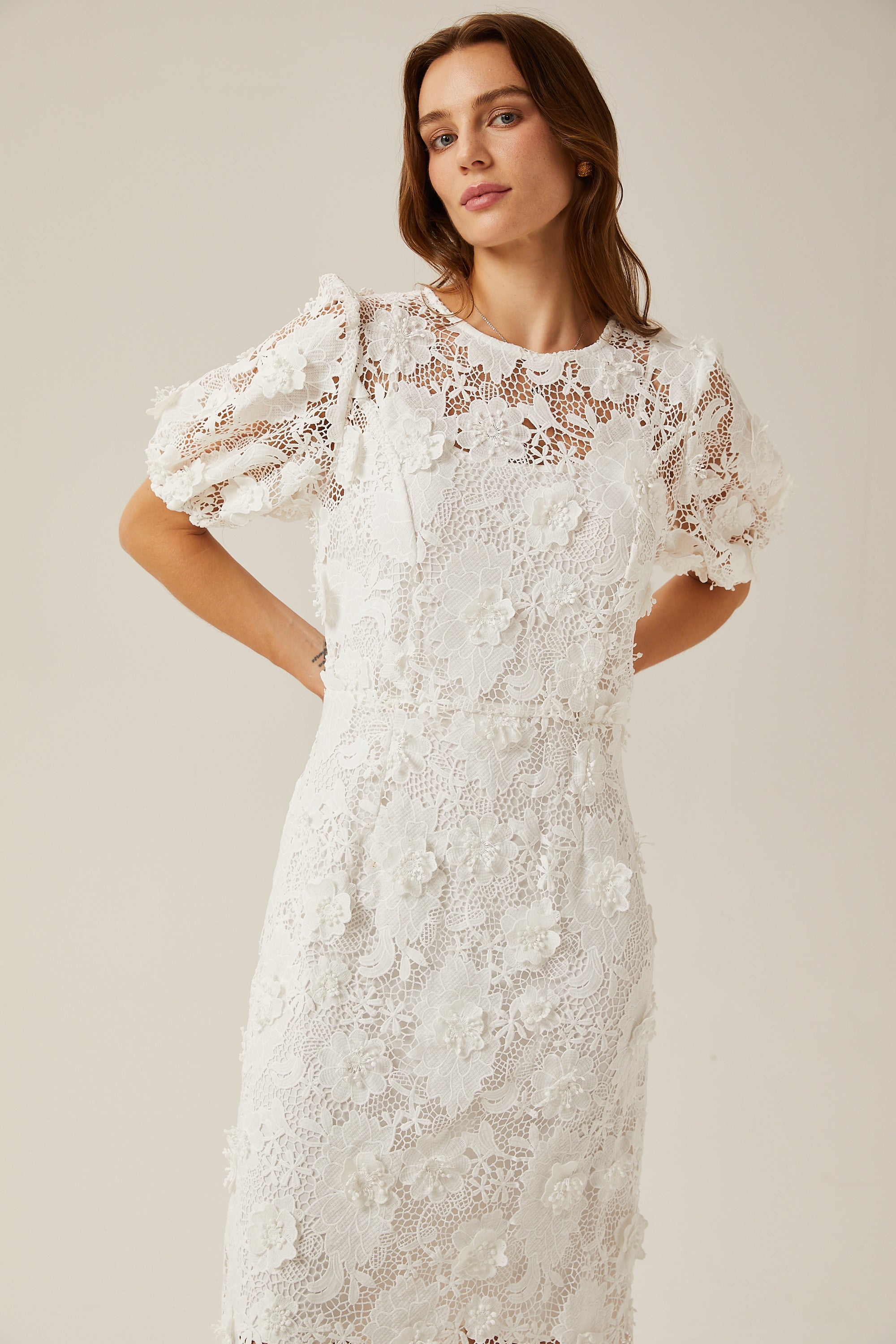 Valérie white floral lace midi dress