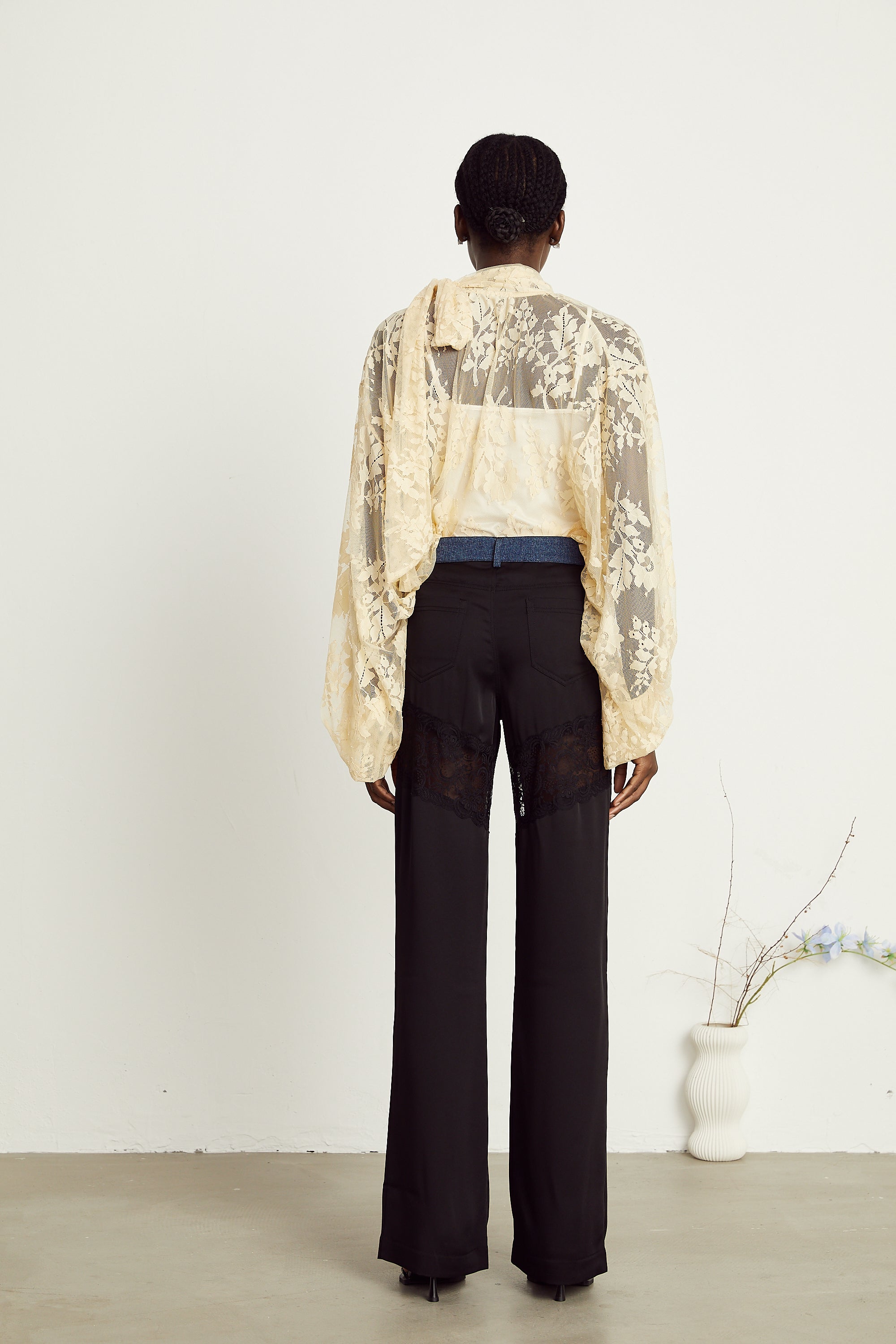 Azura lace-detail long straight trousers