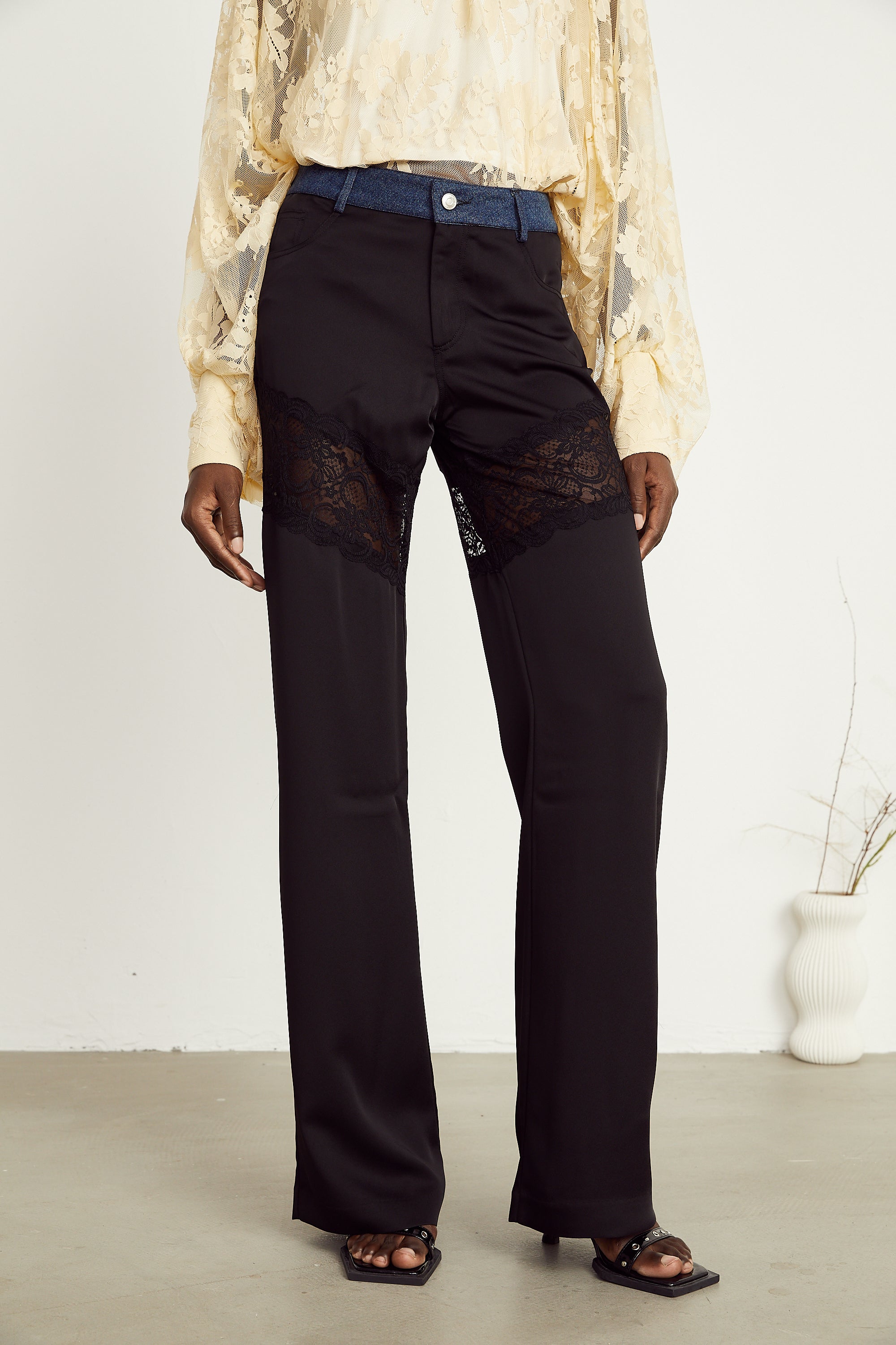 Azura lace-detail long straight trousers