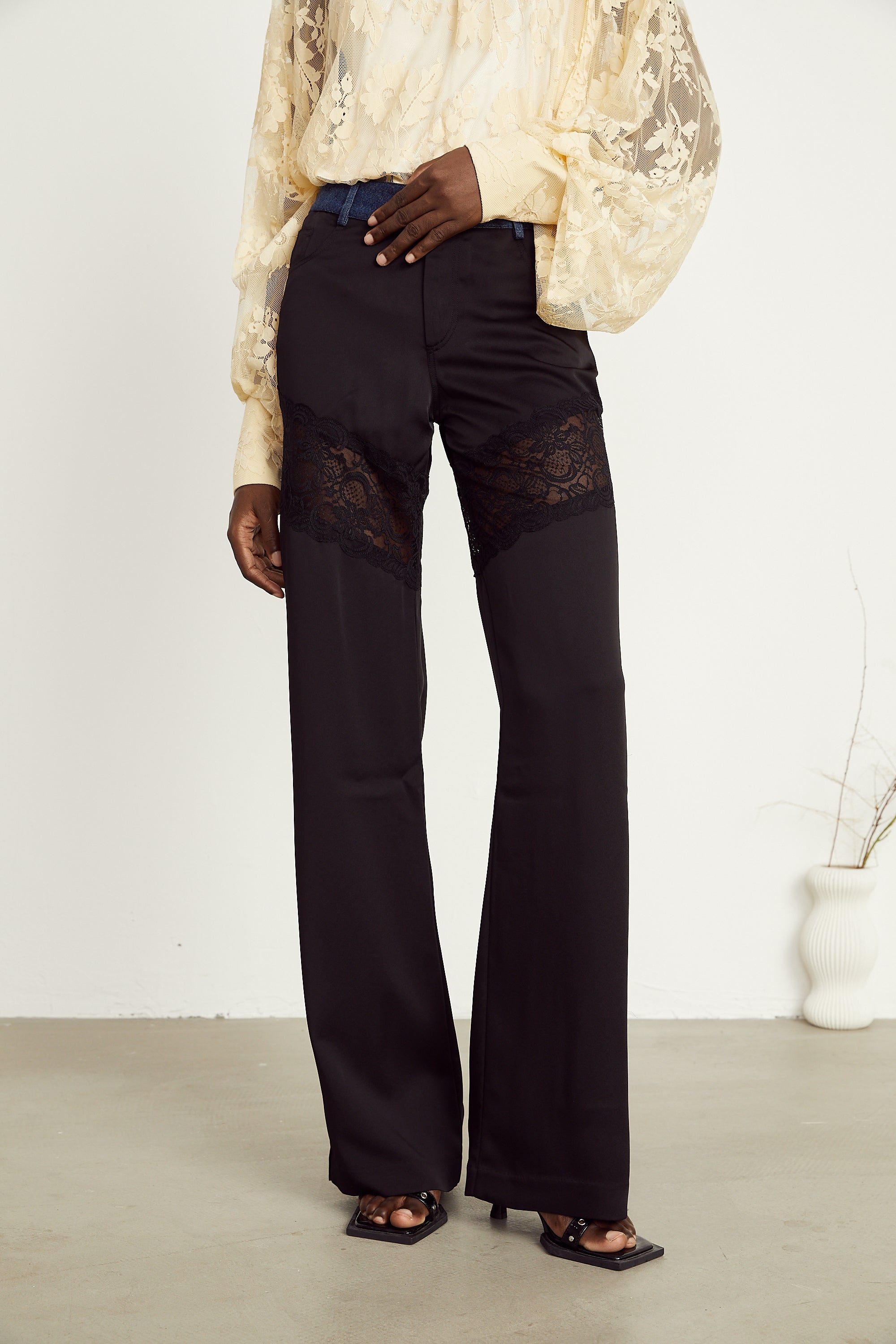 Azura lace-detail long straight trousers