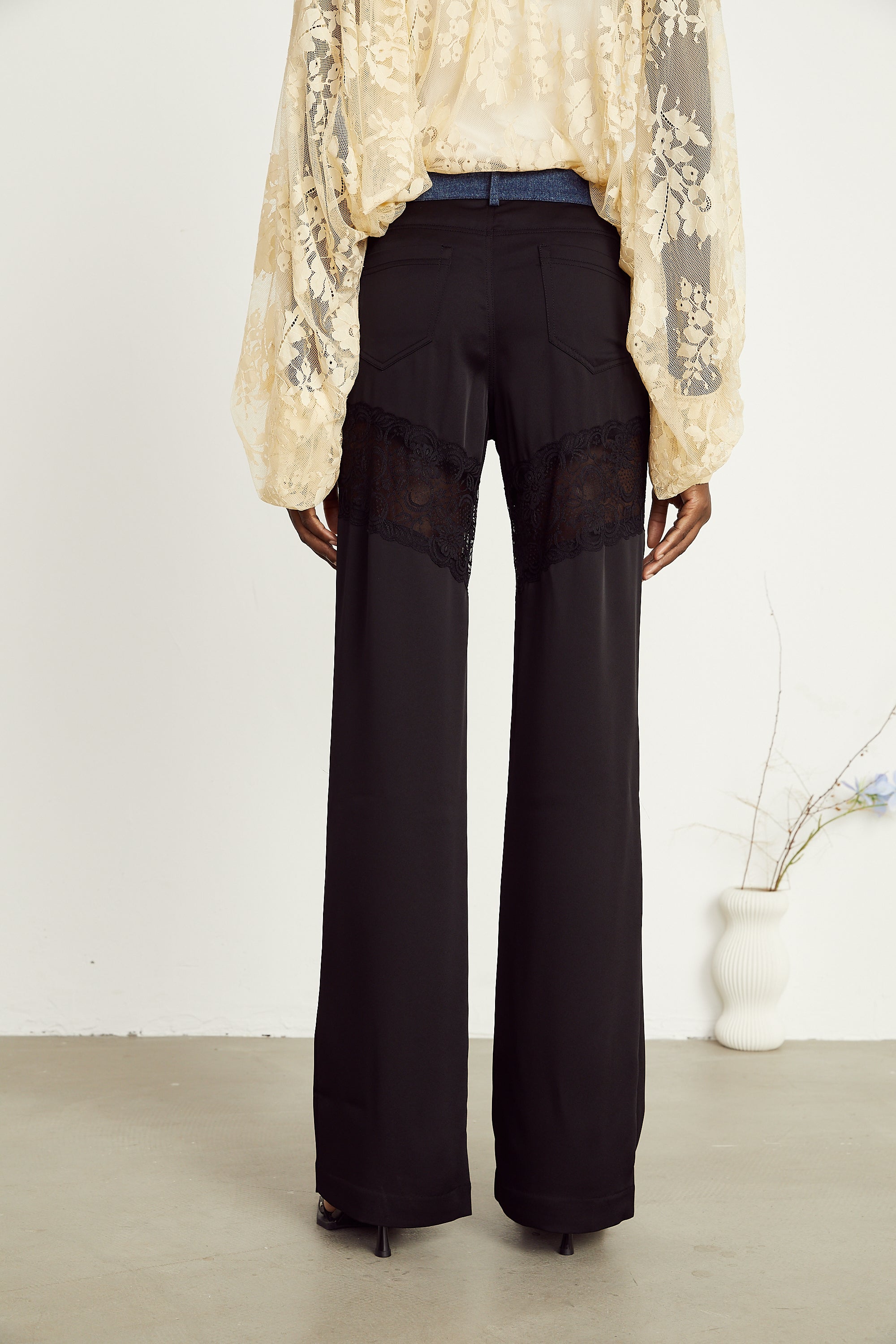 Azura lace-detail long straight trousers