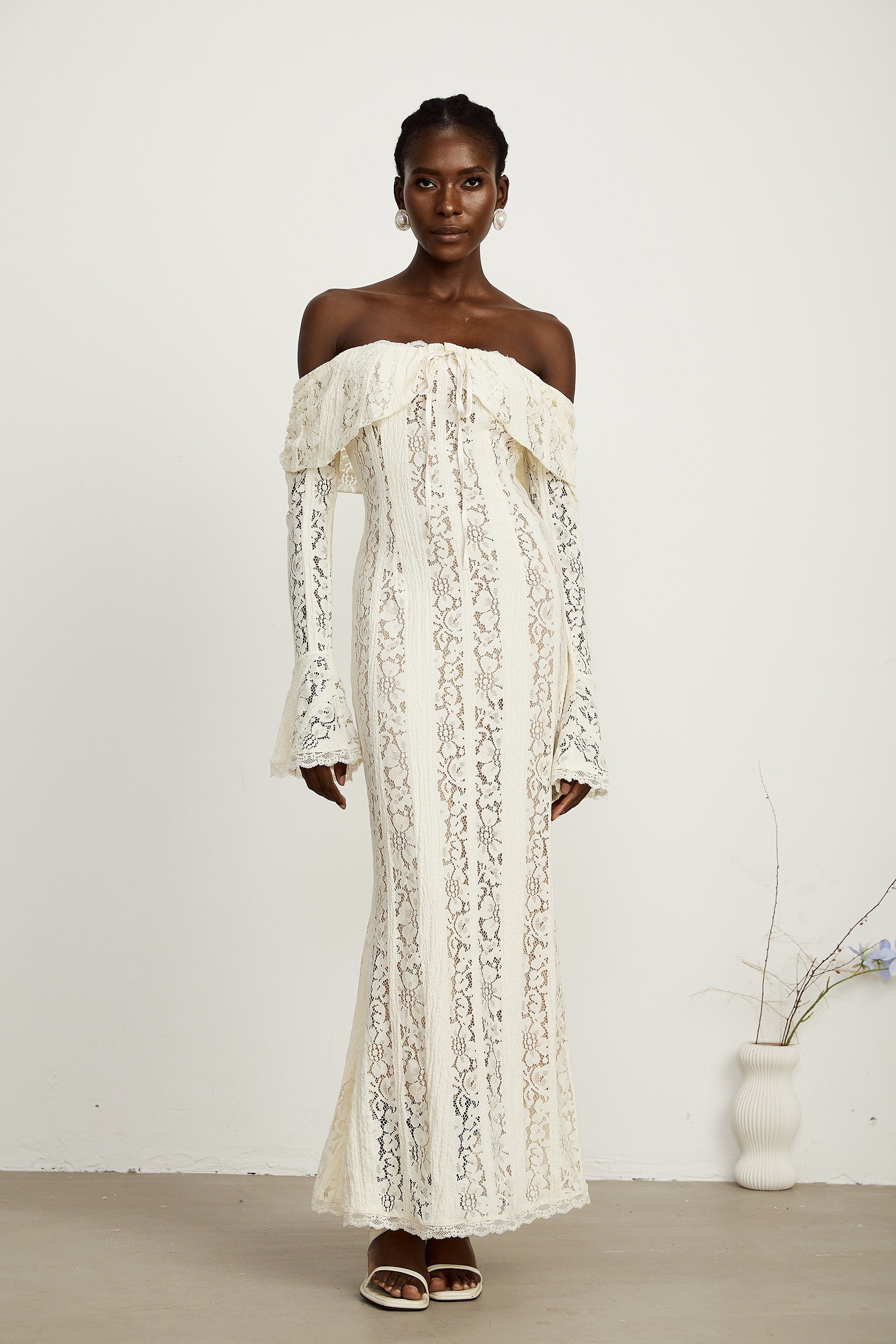 Émeline floral lace flared-cuff maxi dress