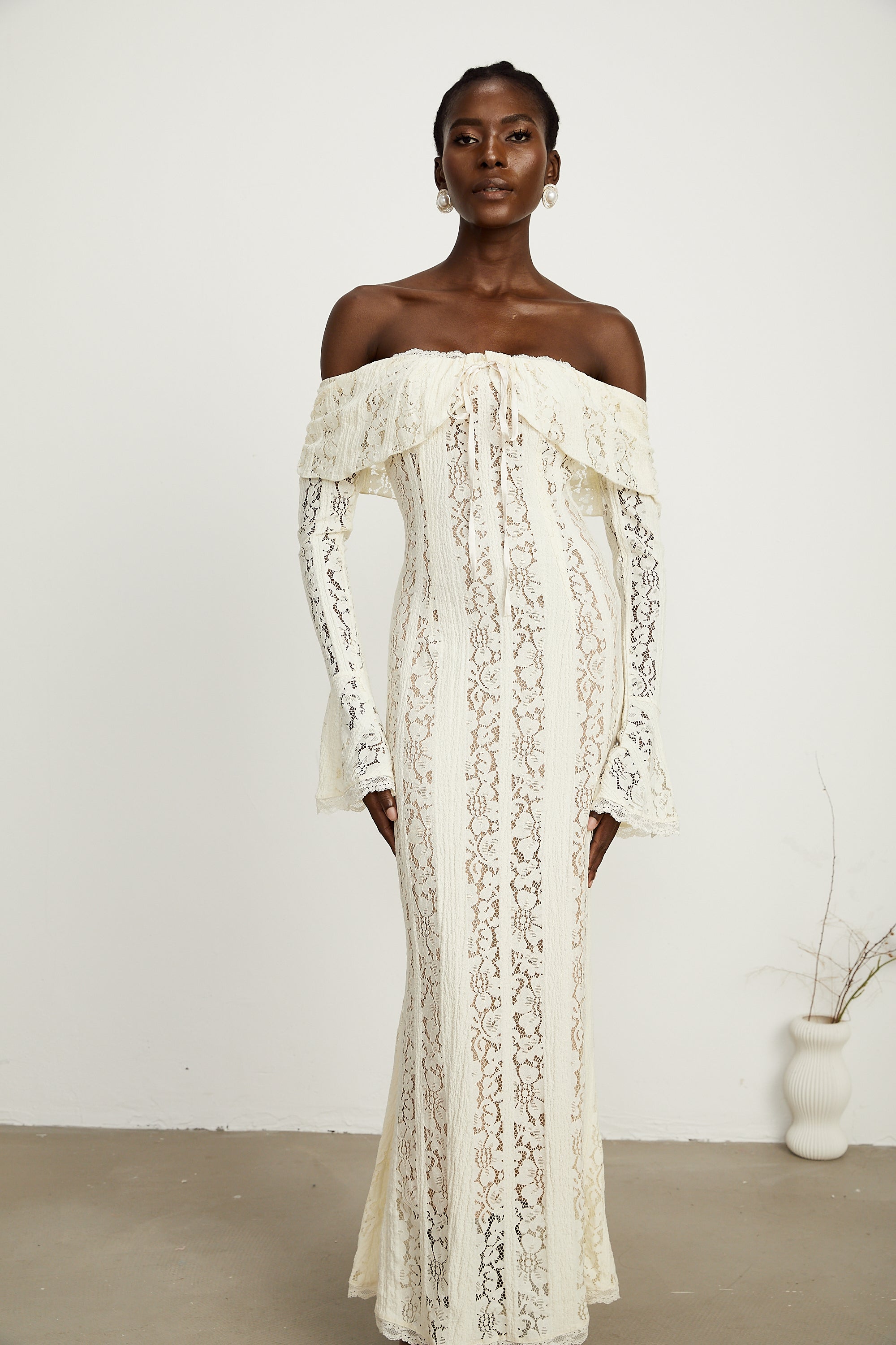 Émeline floral lace flared-cuff maxi dress