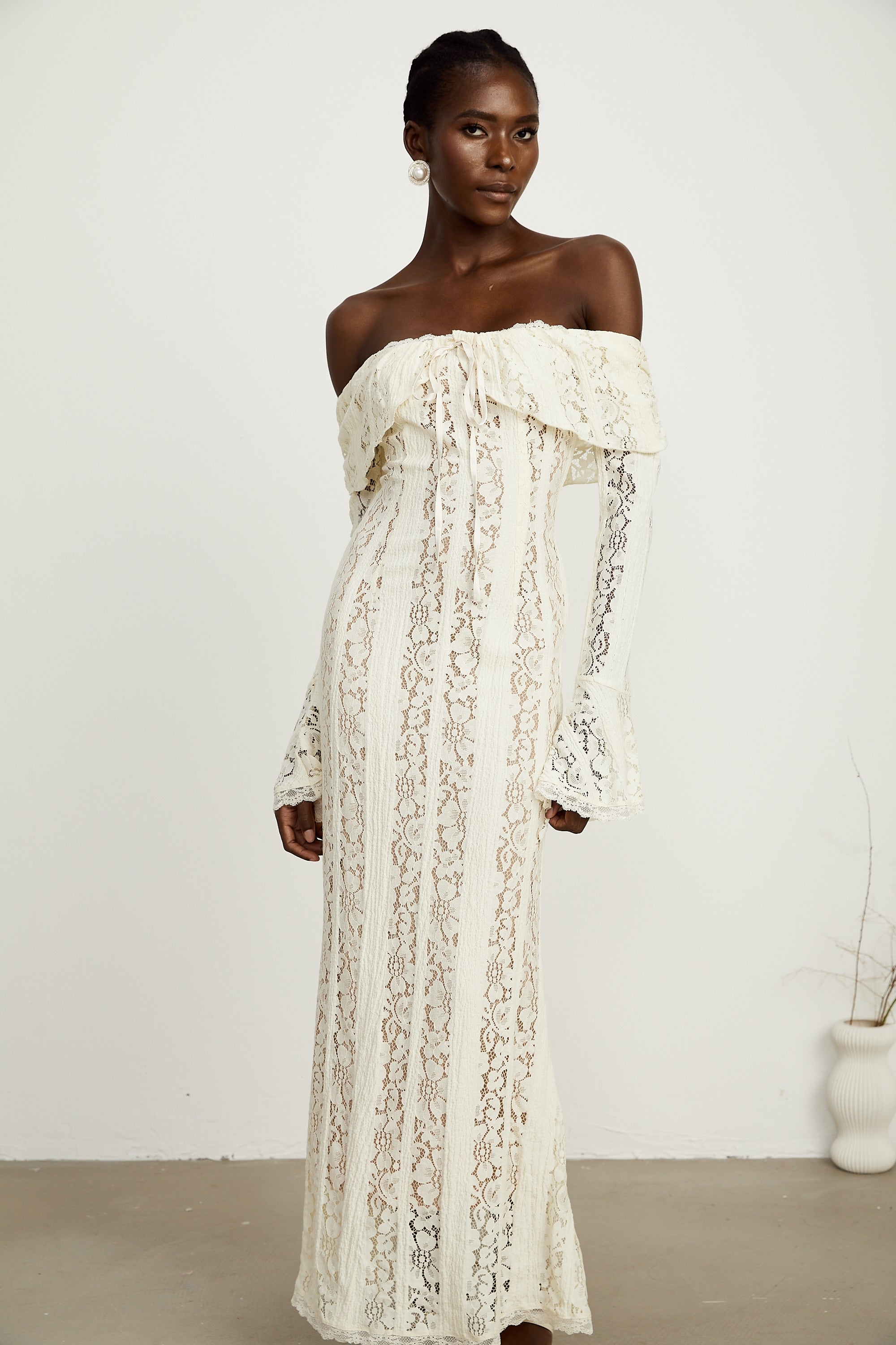 Émeline floral lace flared-cuff maxi dress