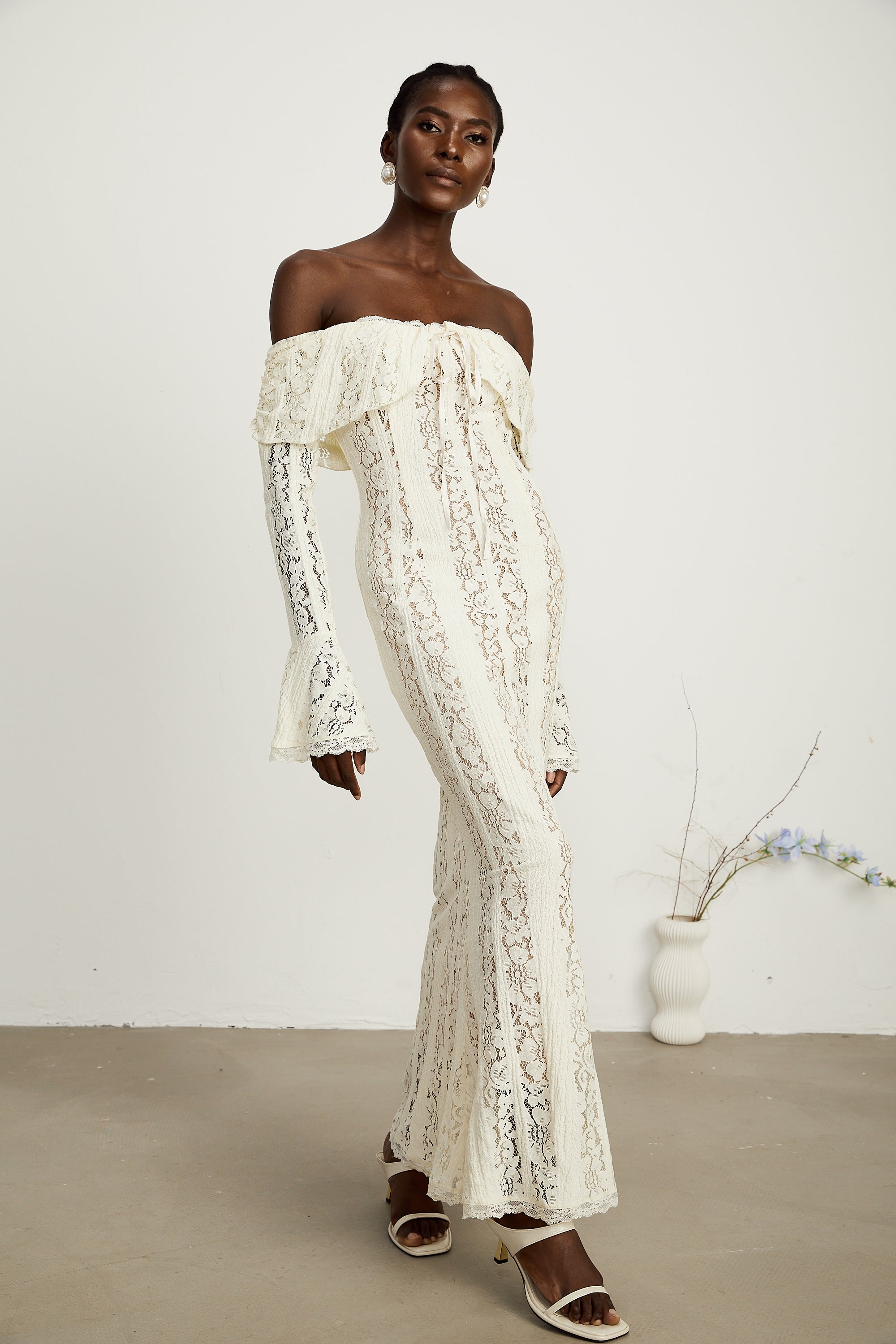 Émeline floral lace flared-cuff maxi dress