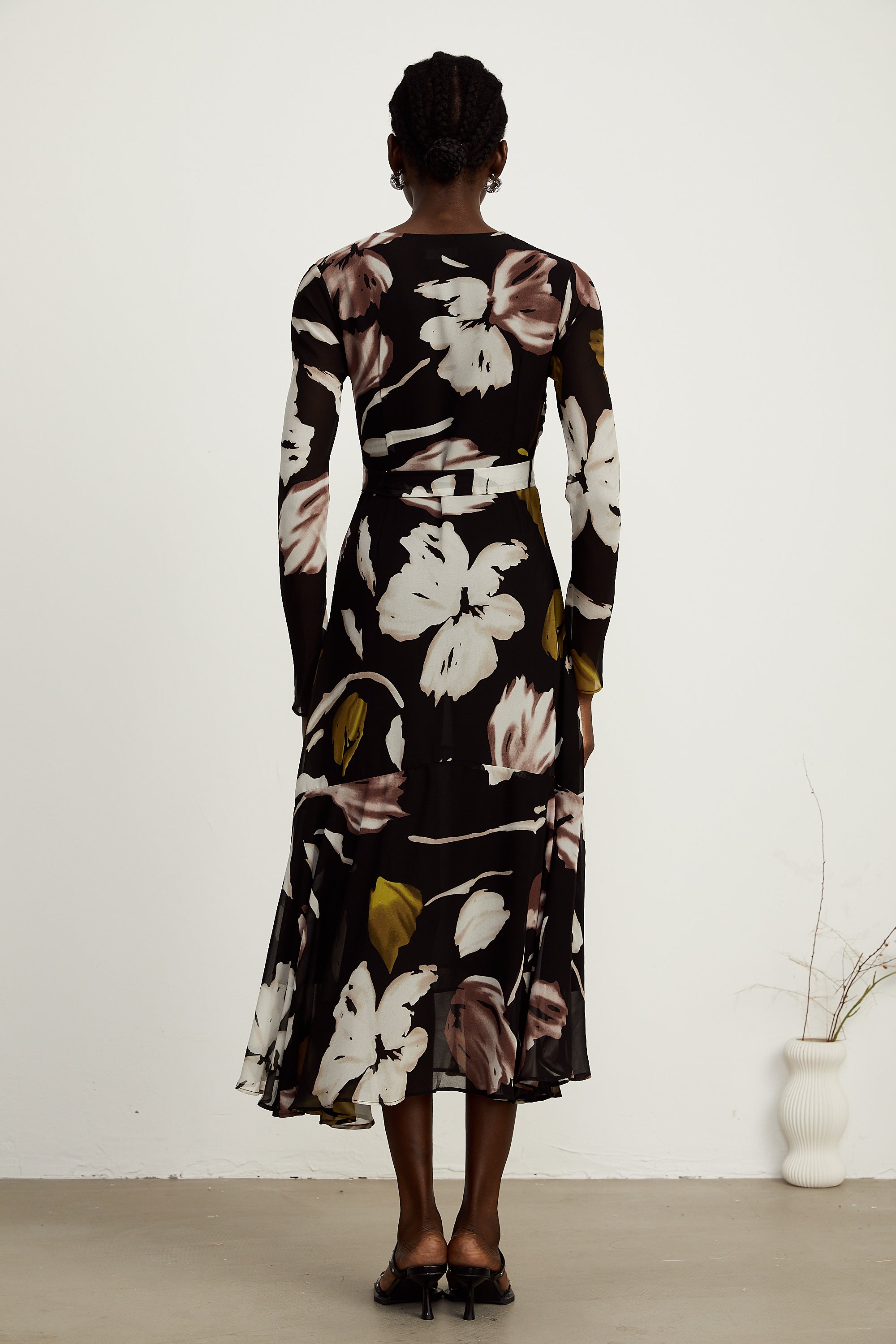 Hanne black-tone floral-print flared midi dress