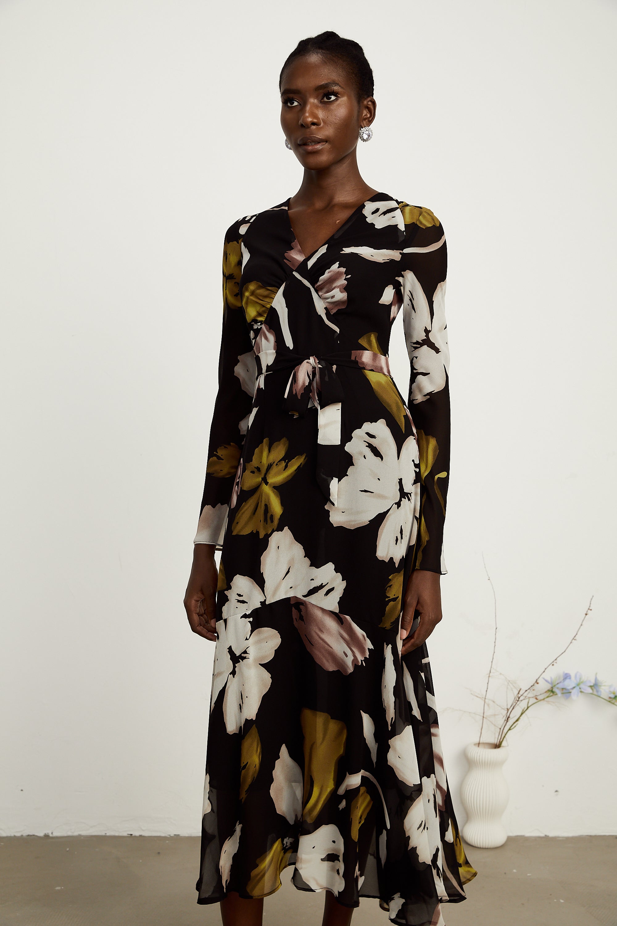 Hanne black-tone floral-print flared midi dress