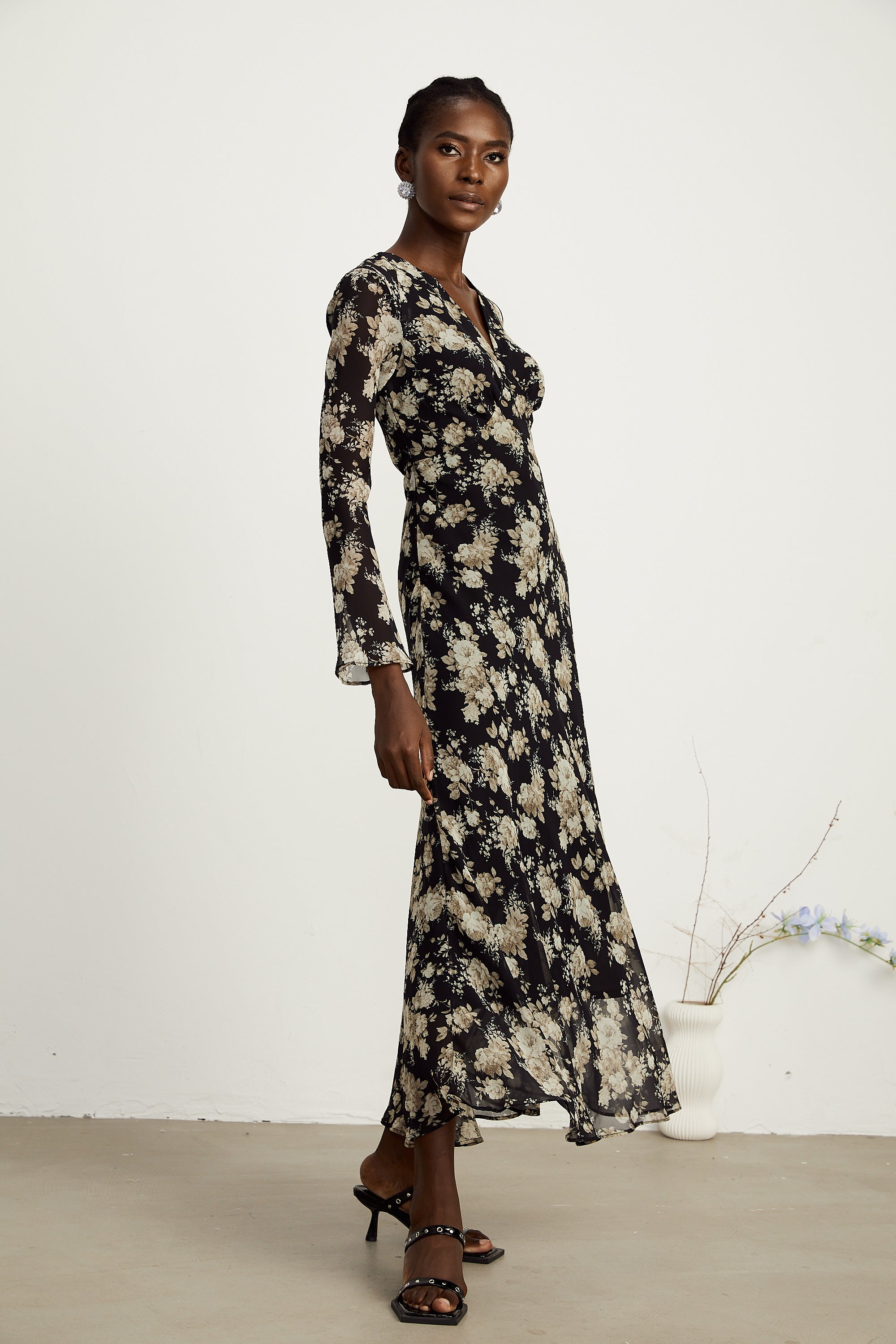 Hannah black floral-print flared midi dress