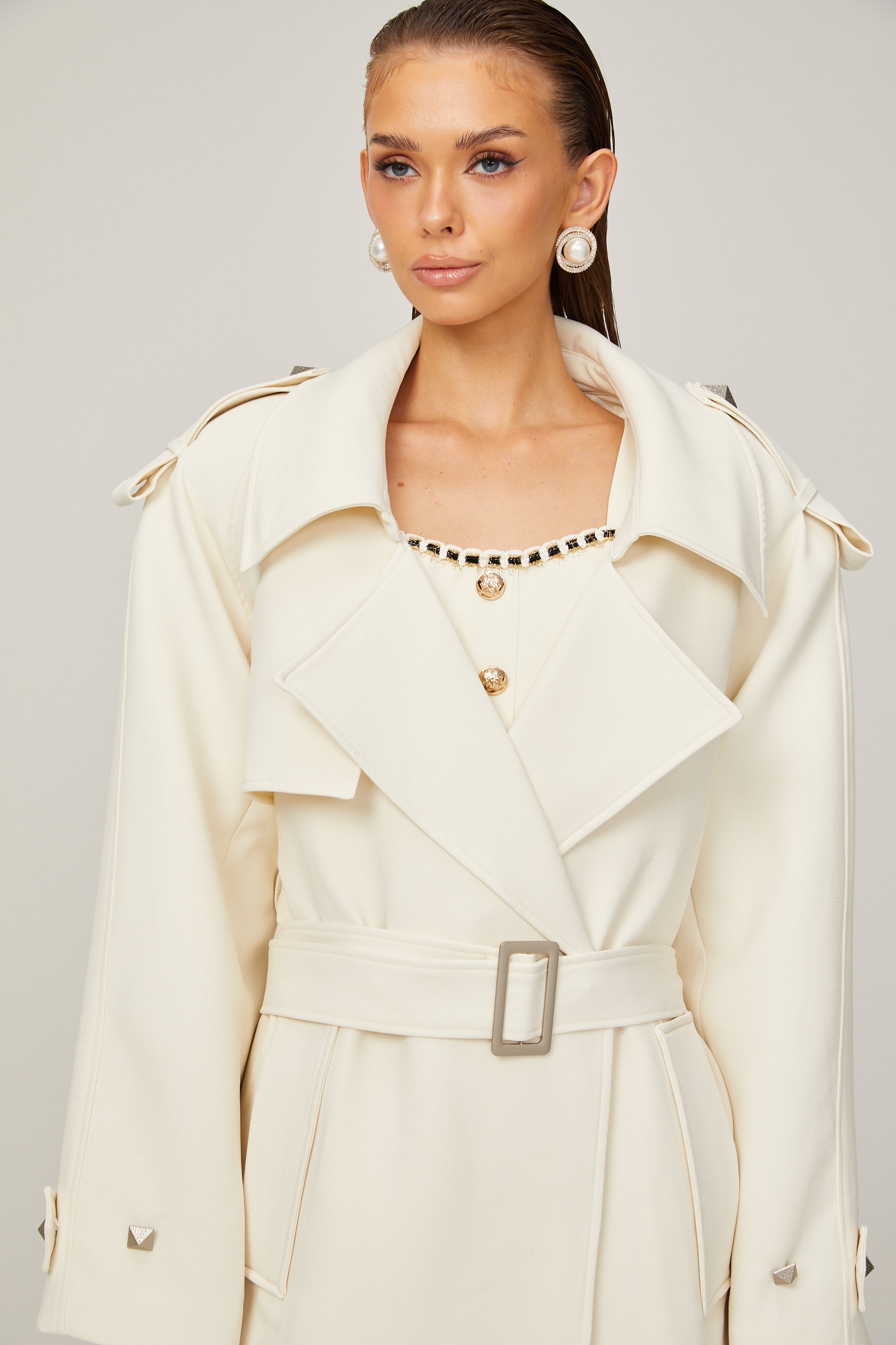 Chris white geometric-button belted trench coat