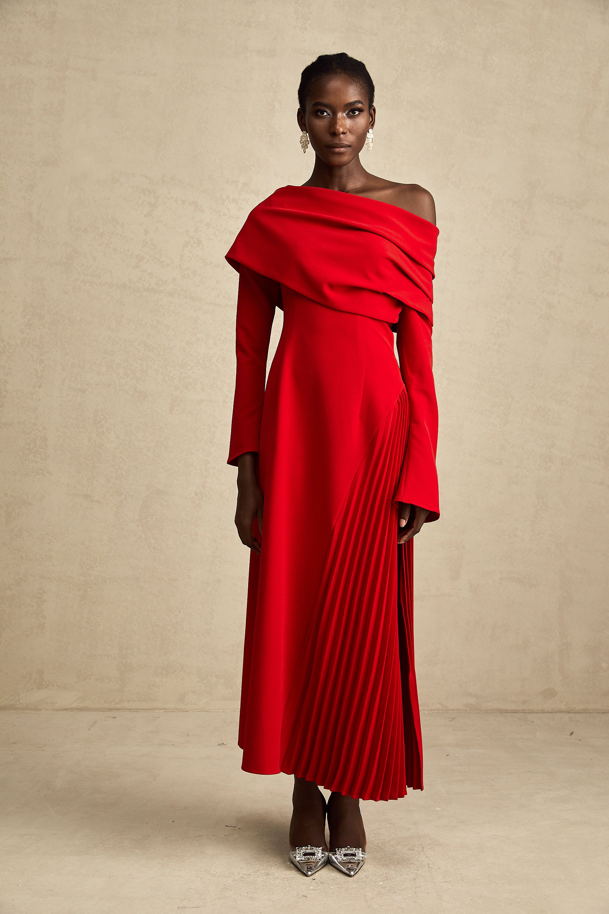 Valentine red high-slit pleated maxi dress