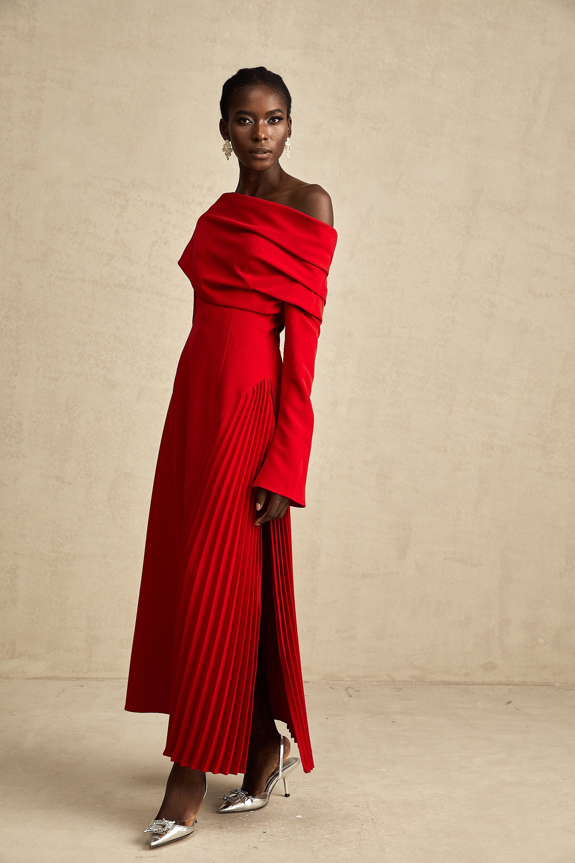 Valentine red high-slit pleated maxi dress