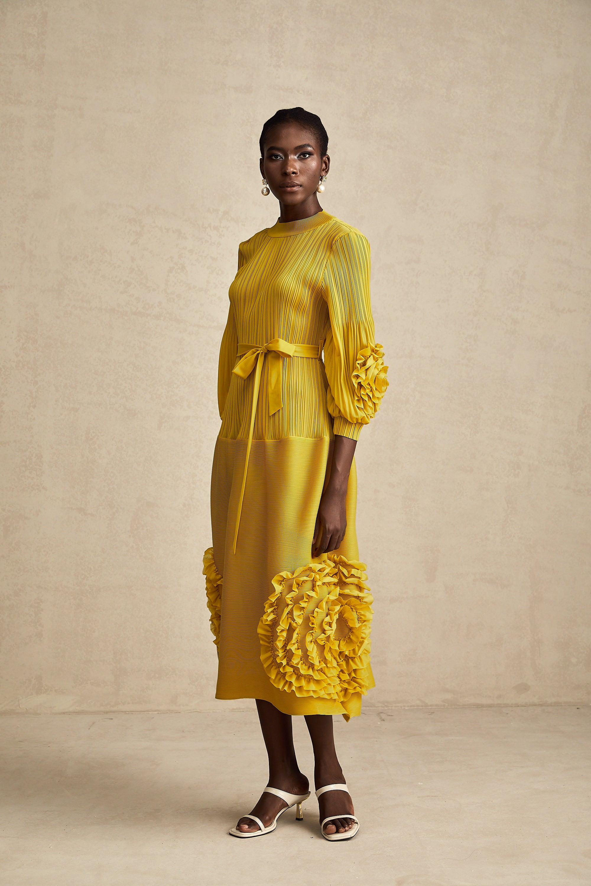 Aïda yellow 3d-petal ruffled midi dress