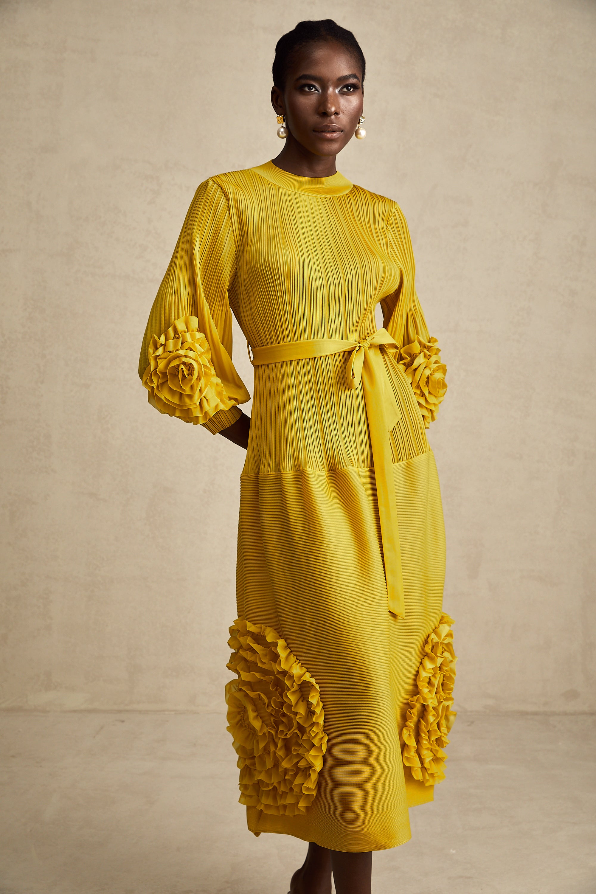 Aïda yellow 3d-petal ruffled midi dress