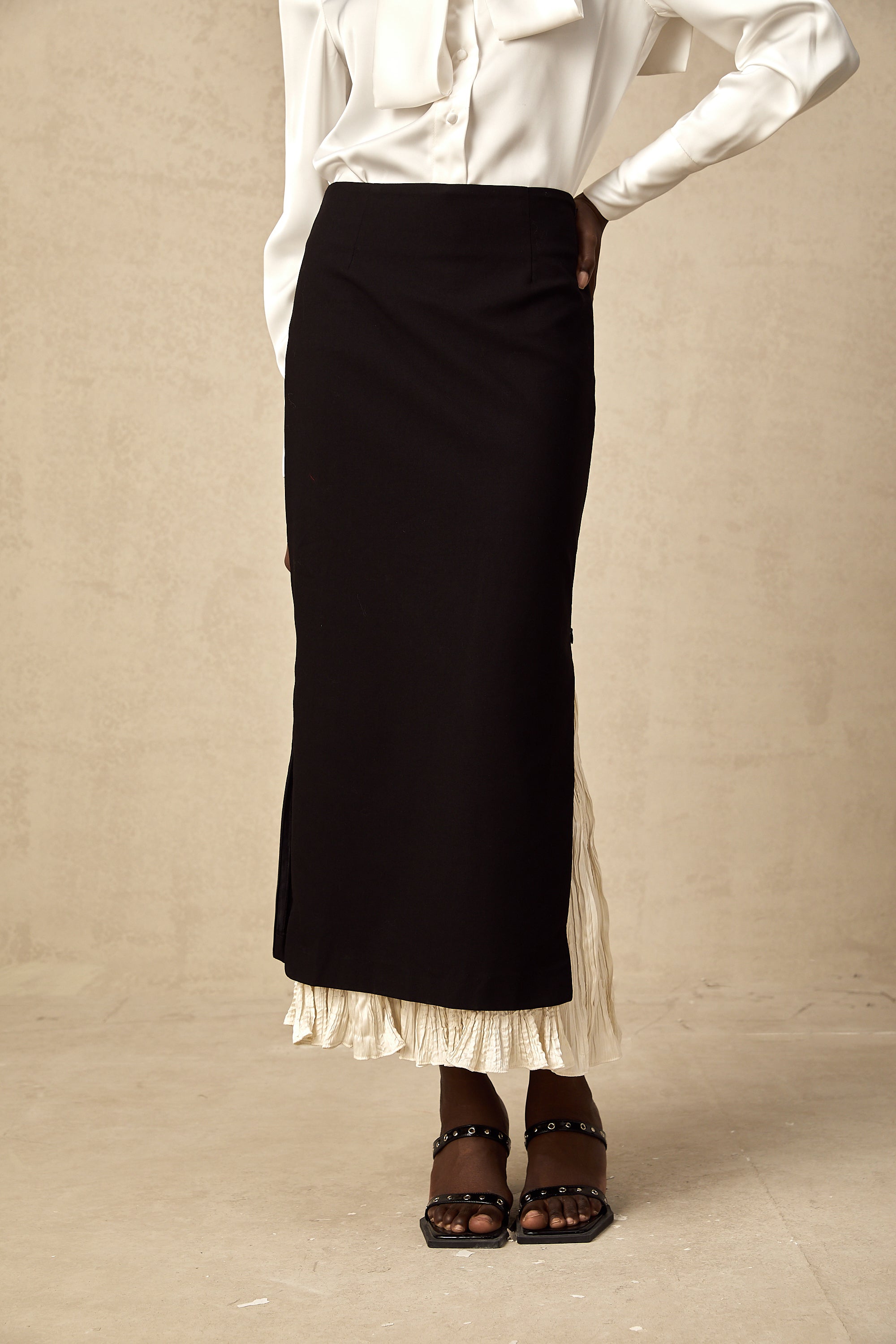 Héloïse color-blocked panelled midi skirt