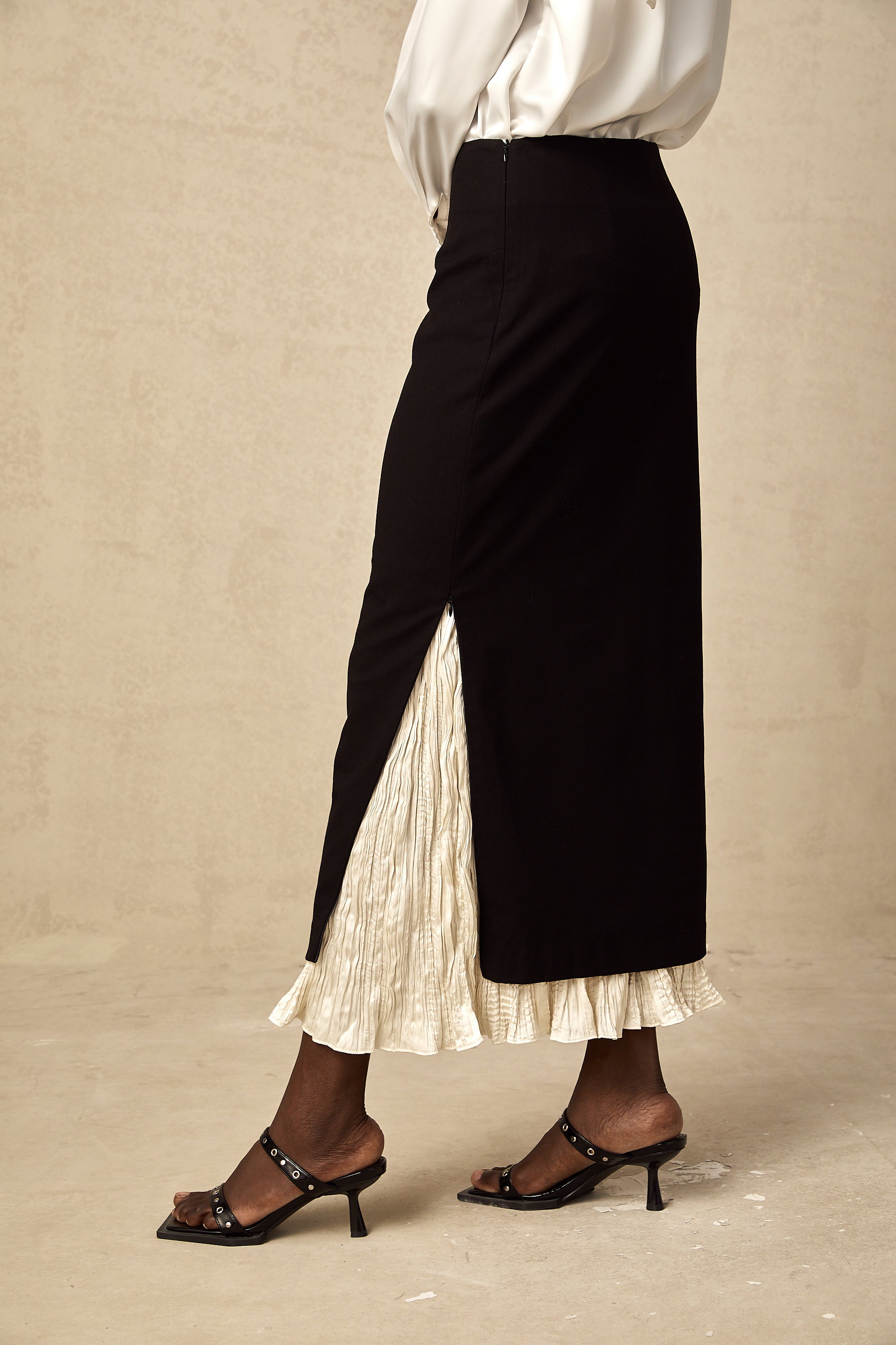 Héloïse color-blocked panelled midi skirt